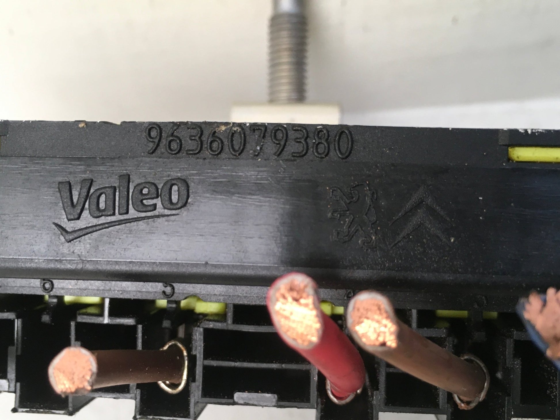 Caja fusiles PSA 9636079380 - 9636079380 _