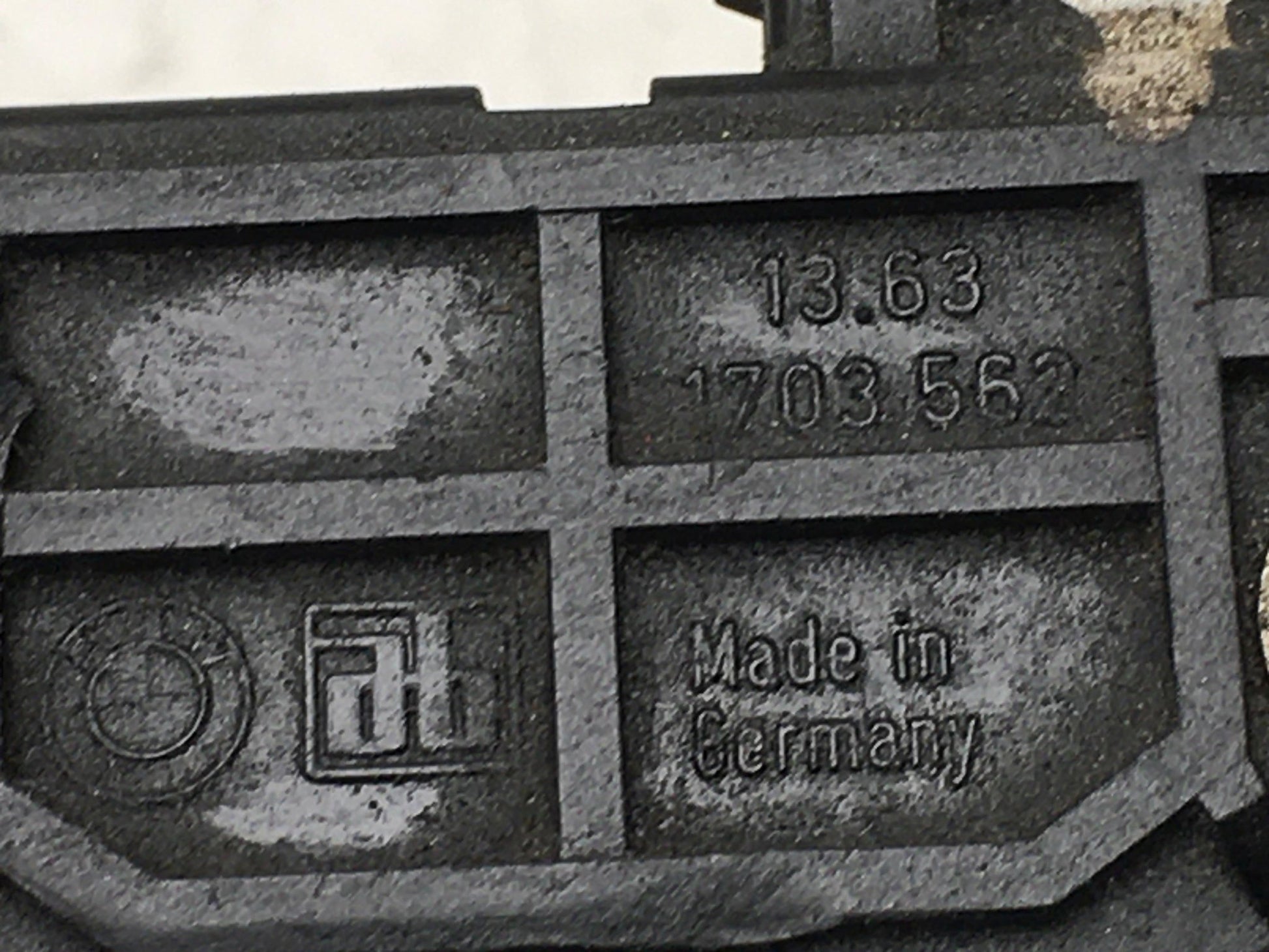 Caja Mariposa BMW 13631703562 - 13631703562