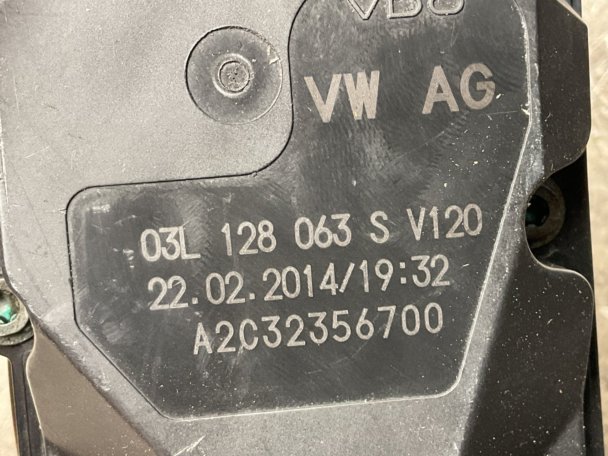 Caja Mariposa VW Crafter / T5 03L128063S - A2C32356700