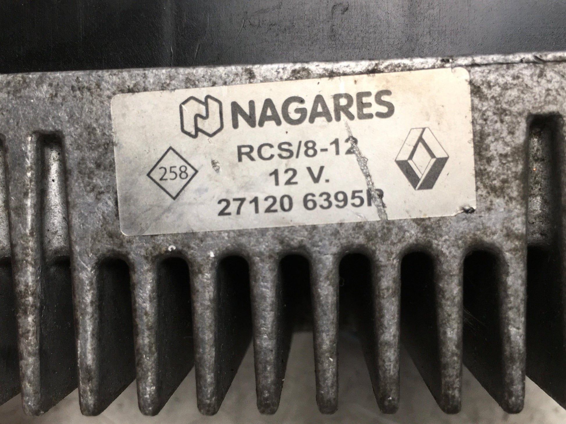 Caja Precalentamiento Renault 271206395R - 271206395R