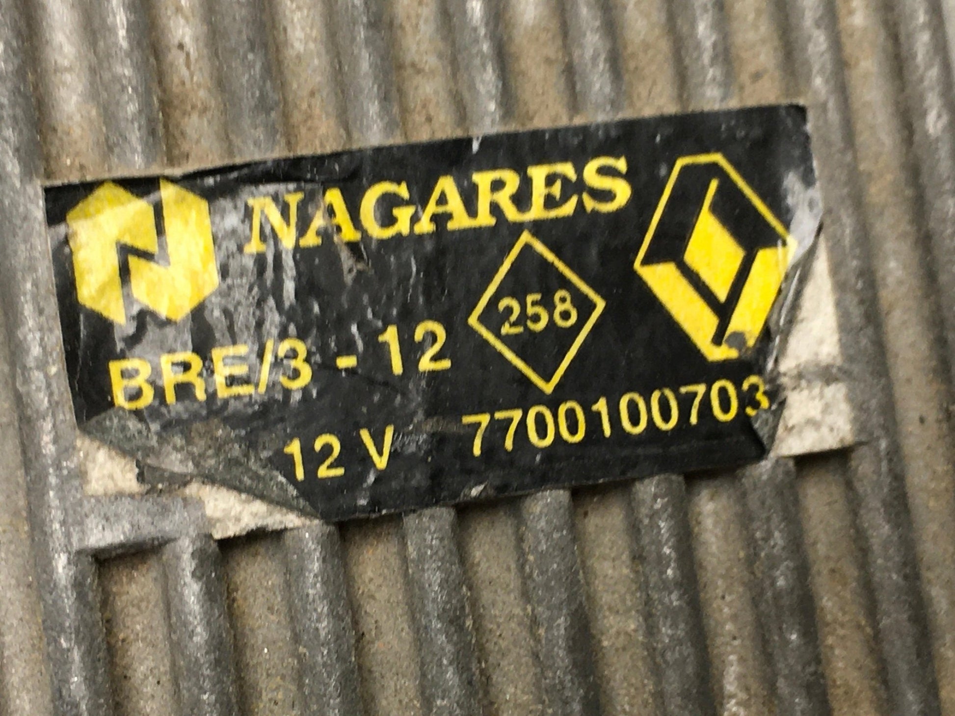 Caja Precalentamiento Renault 7700100703 - 7700100703