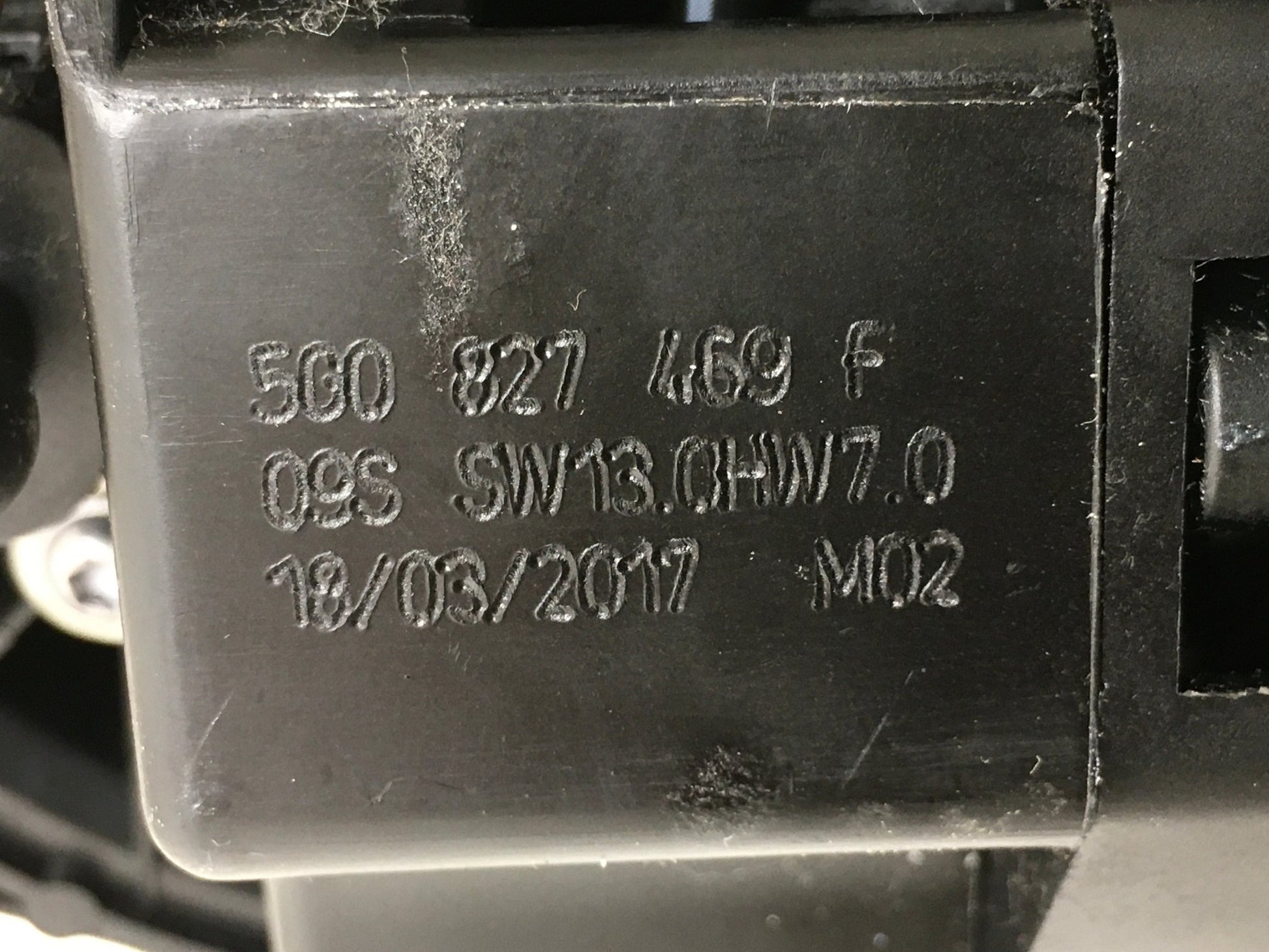 Camara estacionamiento VW Golf VII - 5G0827469F