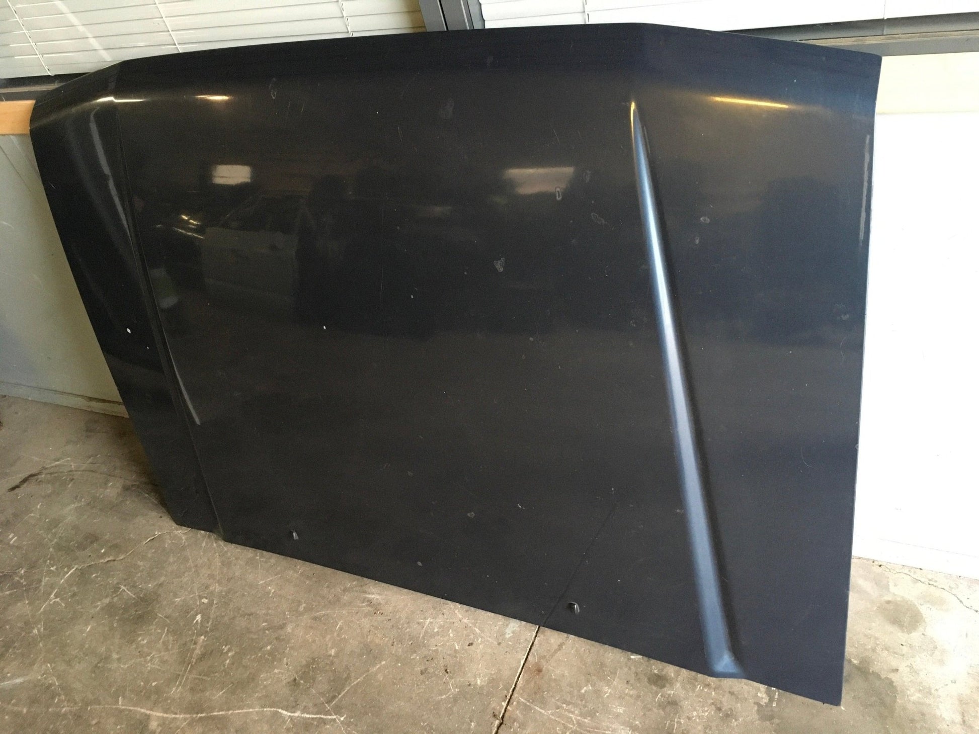 Capot Mitsubishi Montero 2 - MB860595_