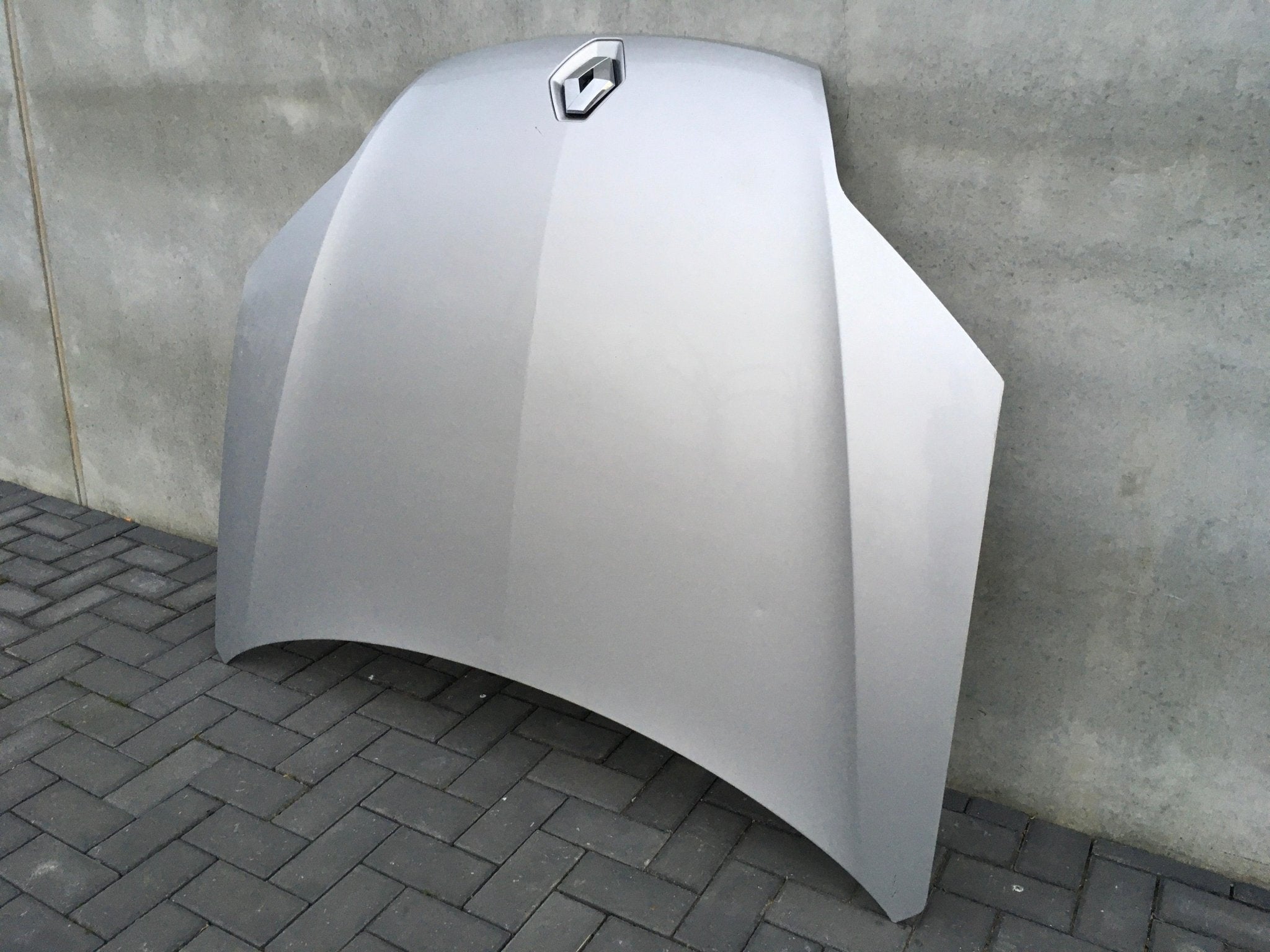 Capot Renault Laguna III - 651000021R