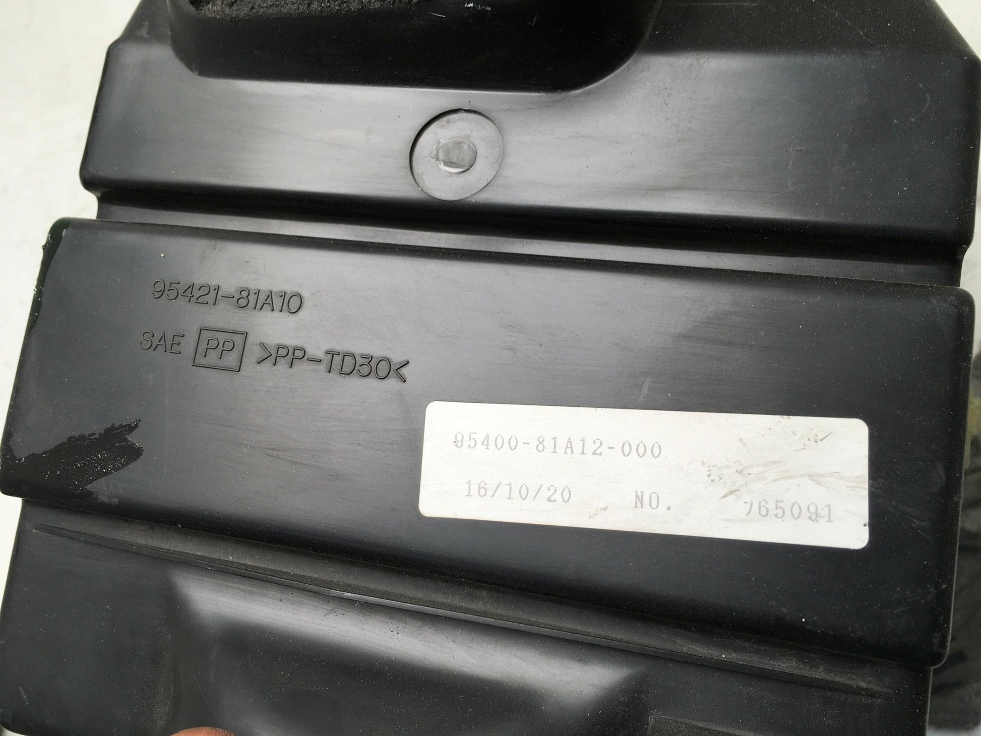 Carcasa Calentador Suzuki Jimny SN - 9542281A1