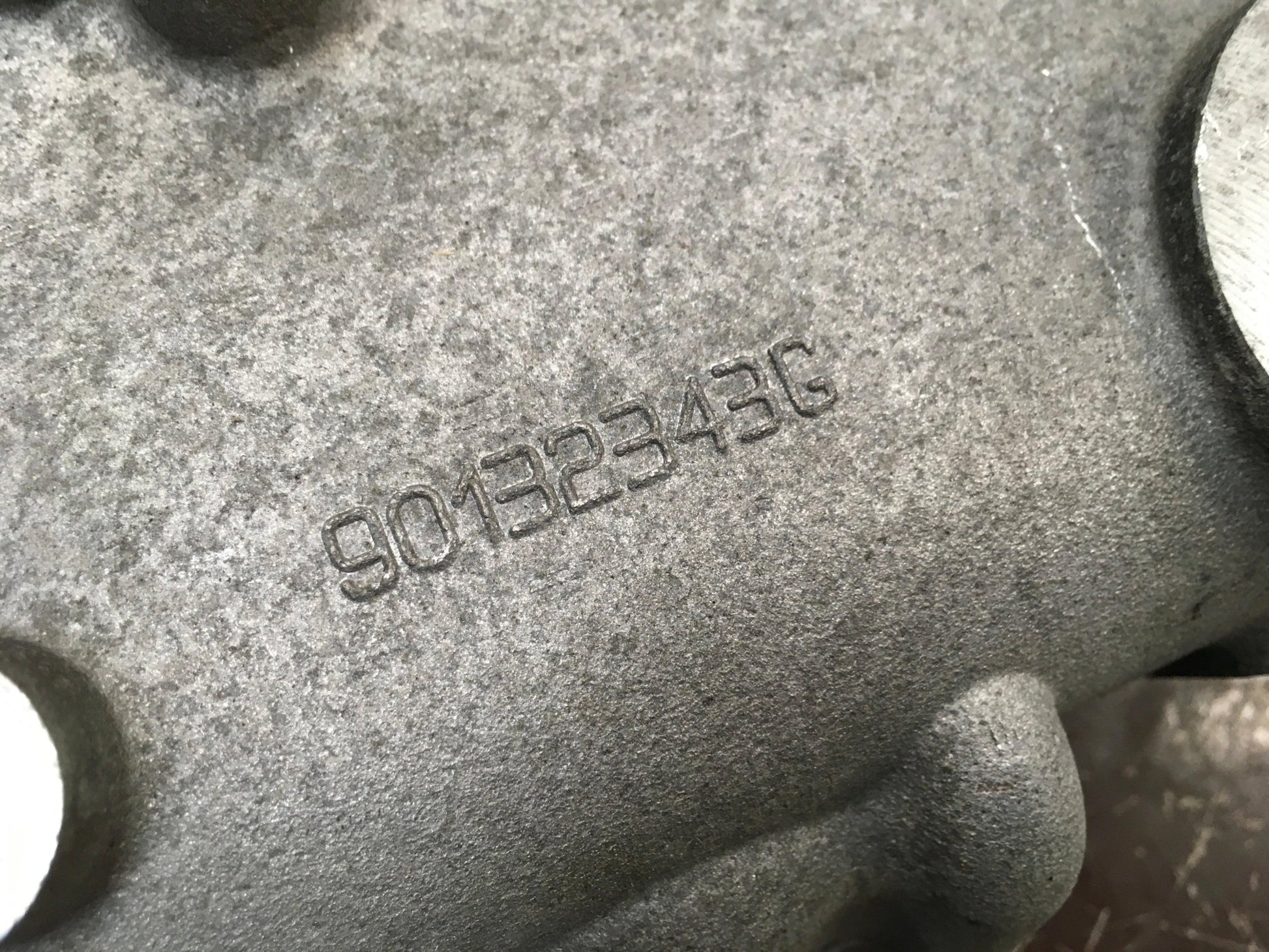 Carcasa levas Chrysler Voyager IV - 90132343G