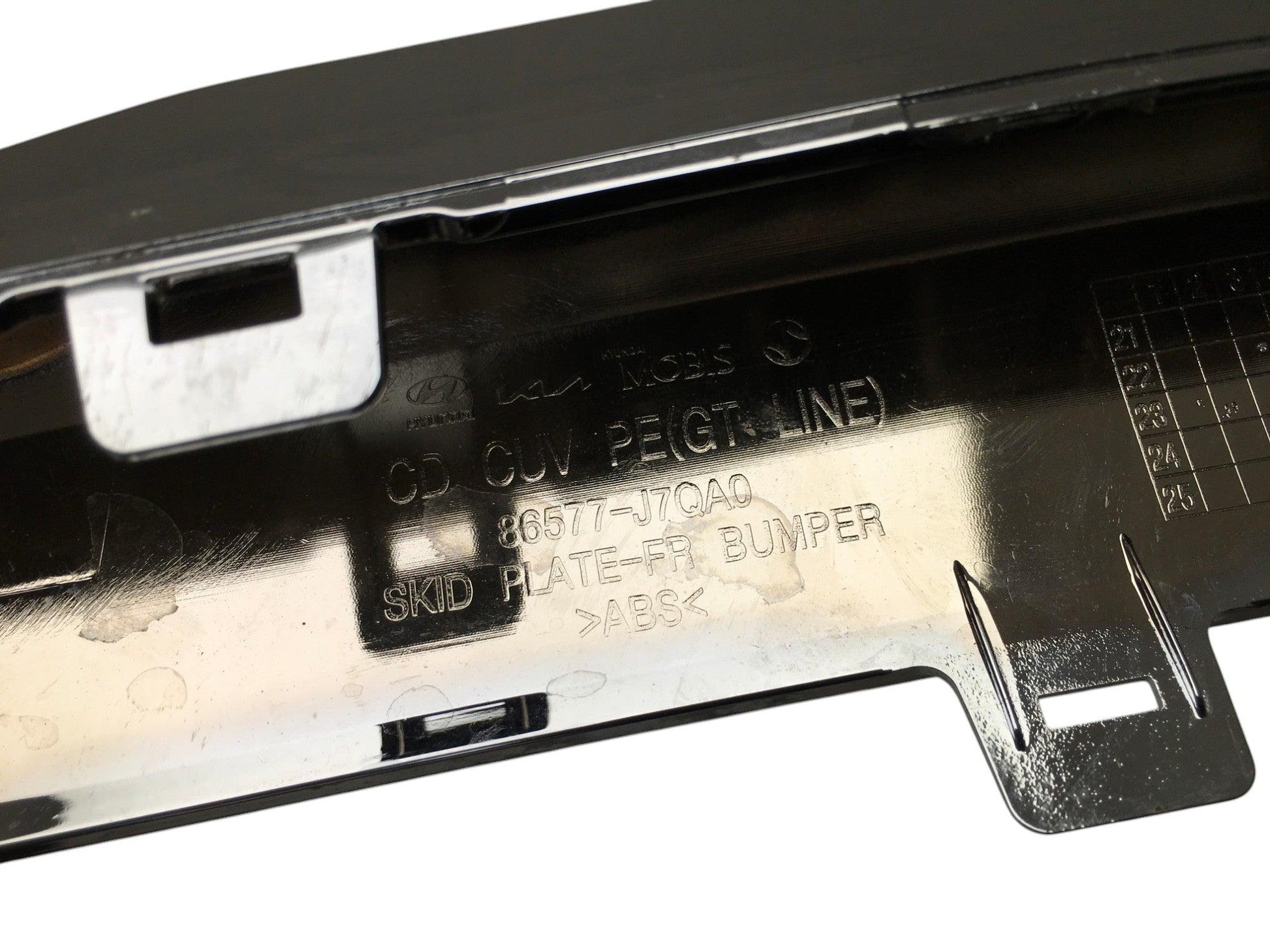 Carenado central delantero Kia Xceed - 86577J7QA0