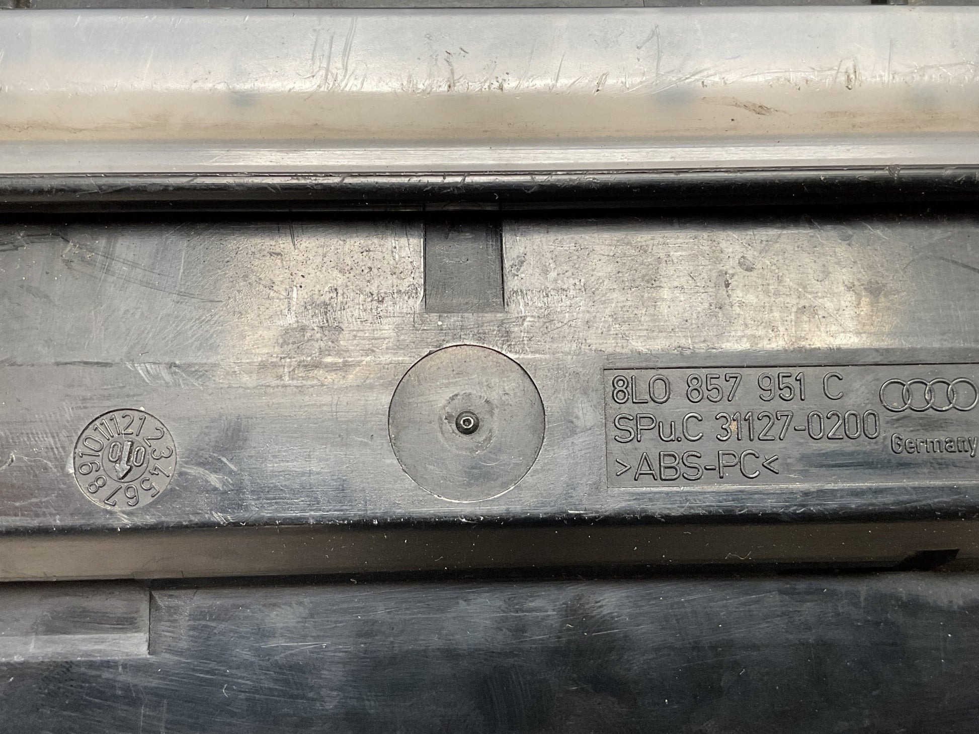 Cenicero Audi A3 1996-2003 - 8L0857951C