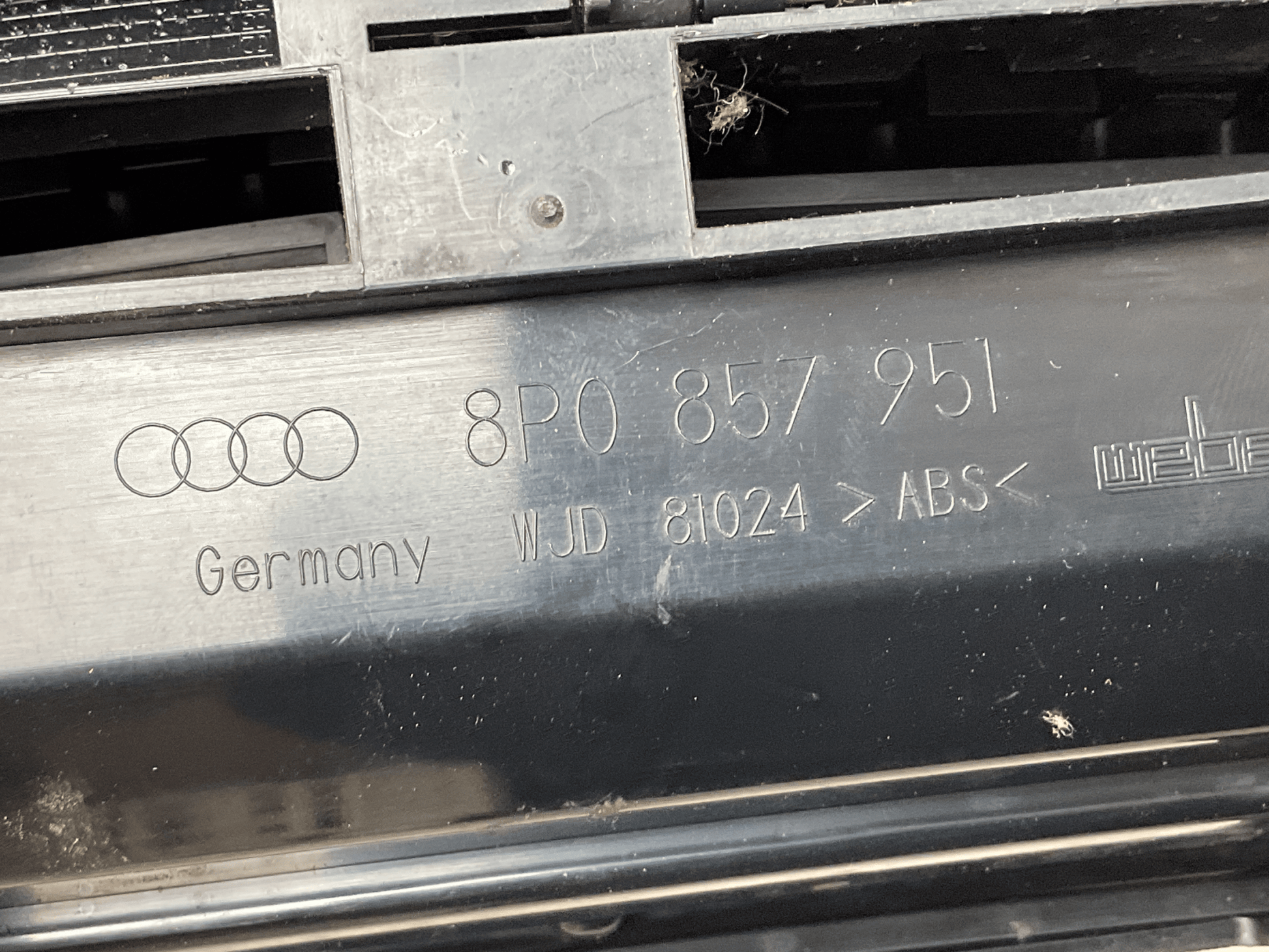 Cenicero Audi A3 2003-2013 - 8P0857951-