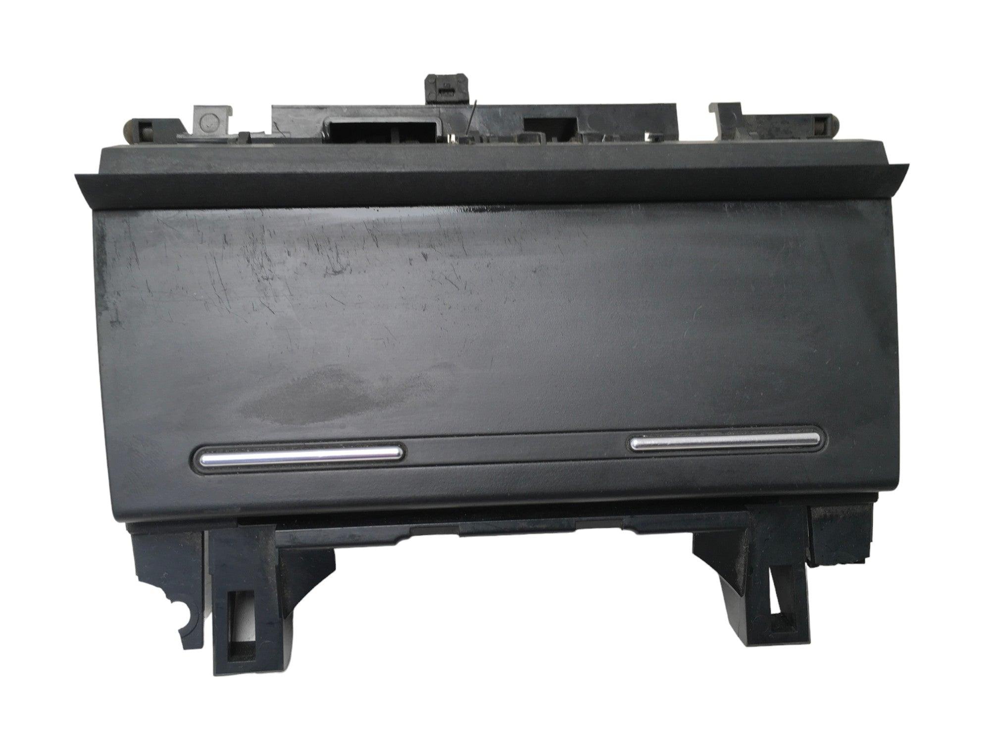 Cenicero Audi A4 8E / Seat Exeo - 8E0857951