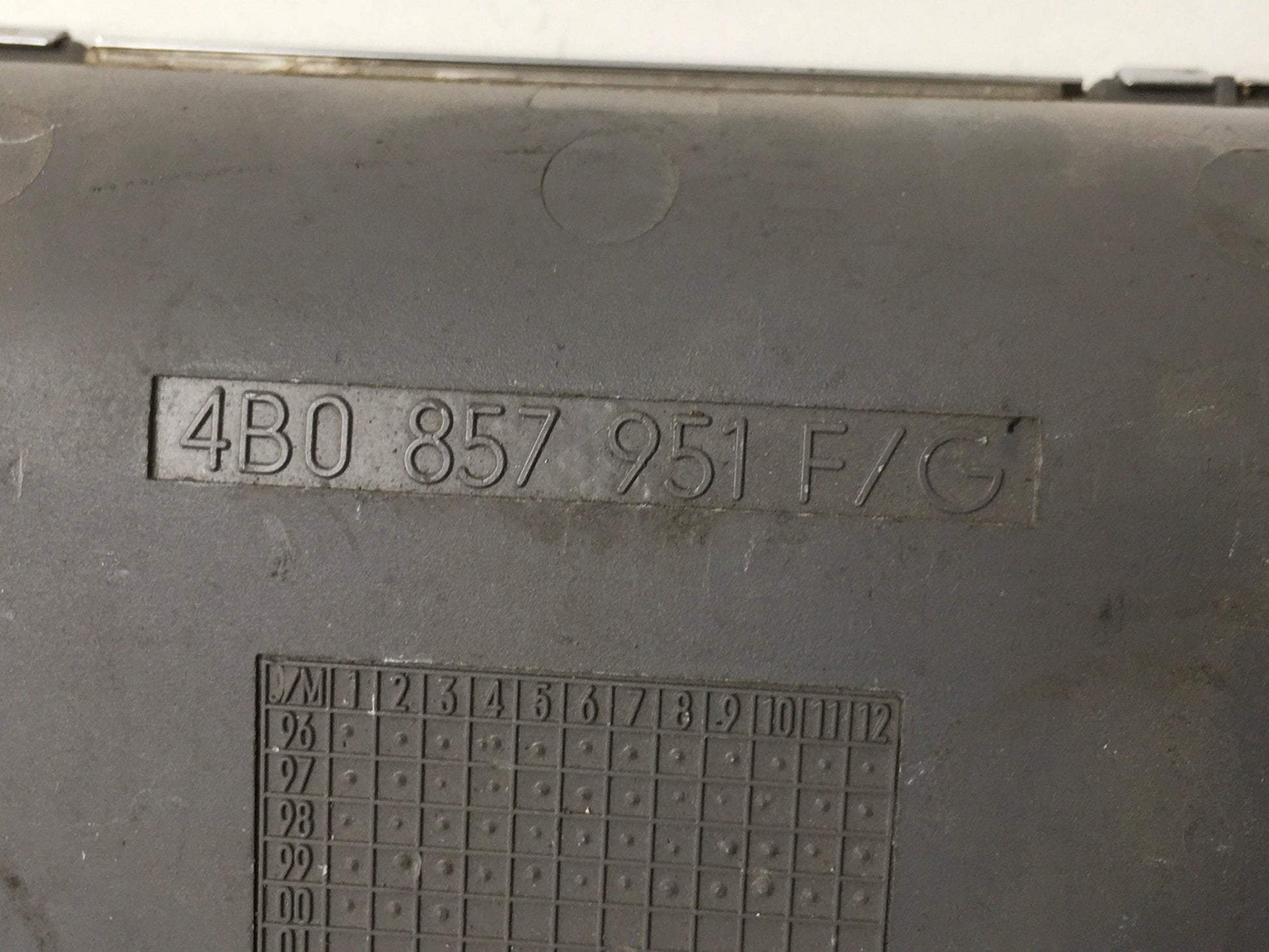 Cenicero Audi A6 C5 - 4B0857951F