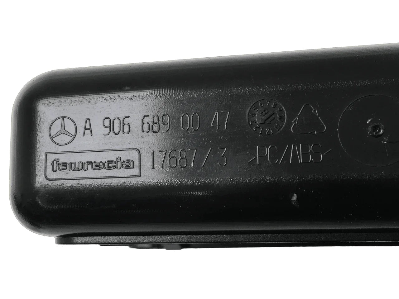 Cenicero Mercedes W906/ VW Crafter 1