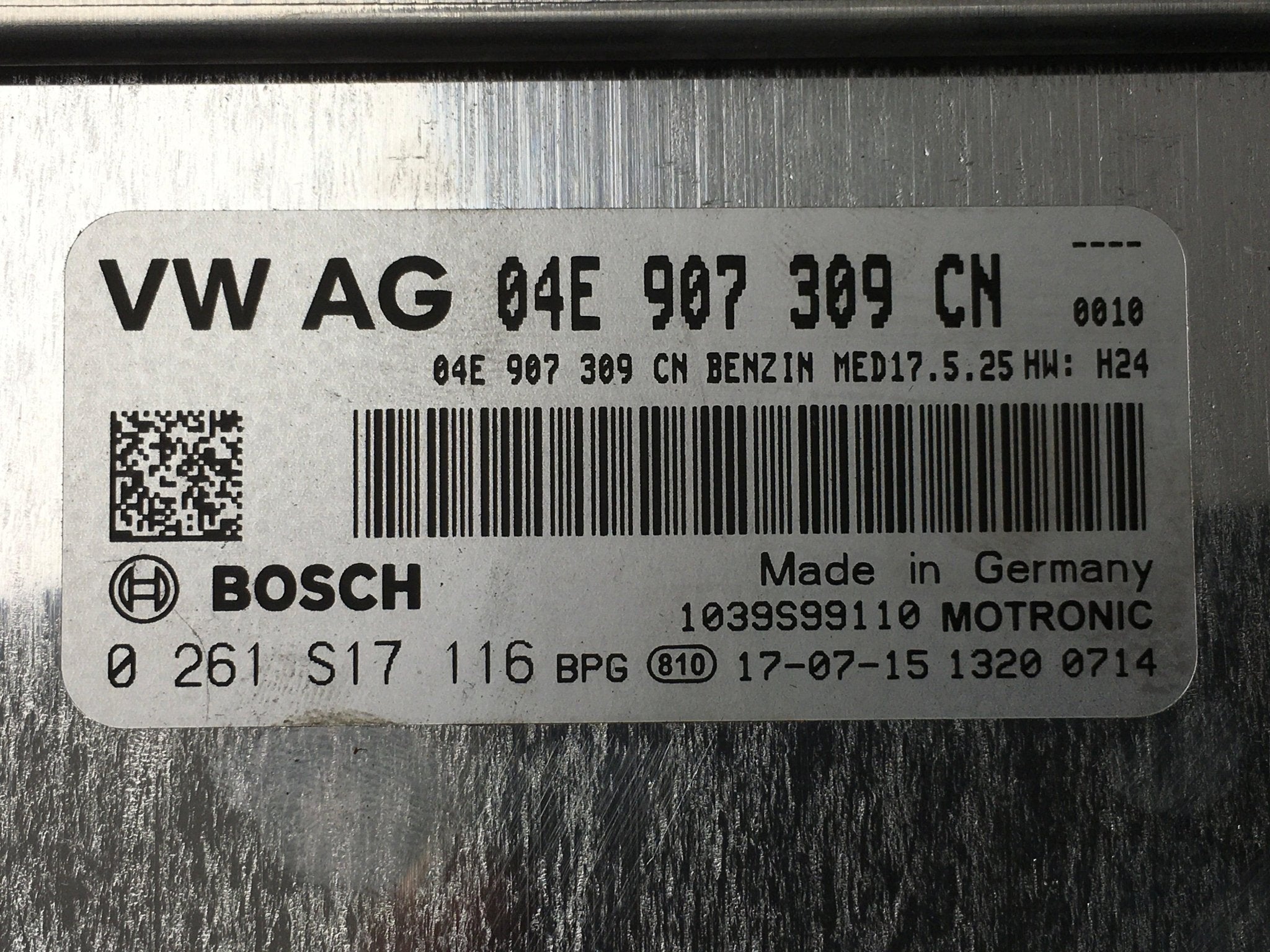 Centralita ECU MED17525 Audi Q3 8U - 0261S17116