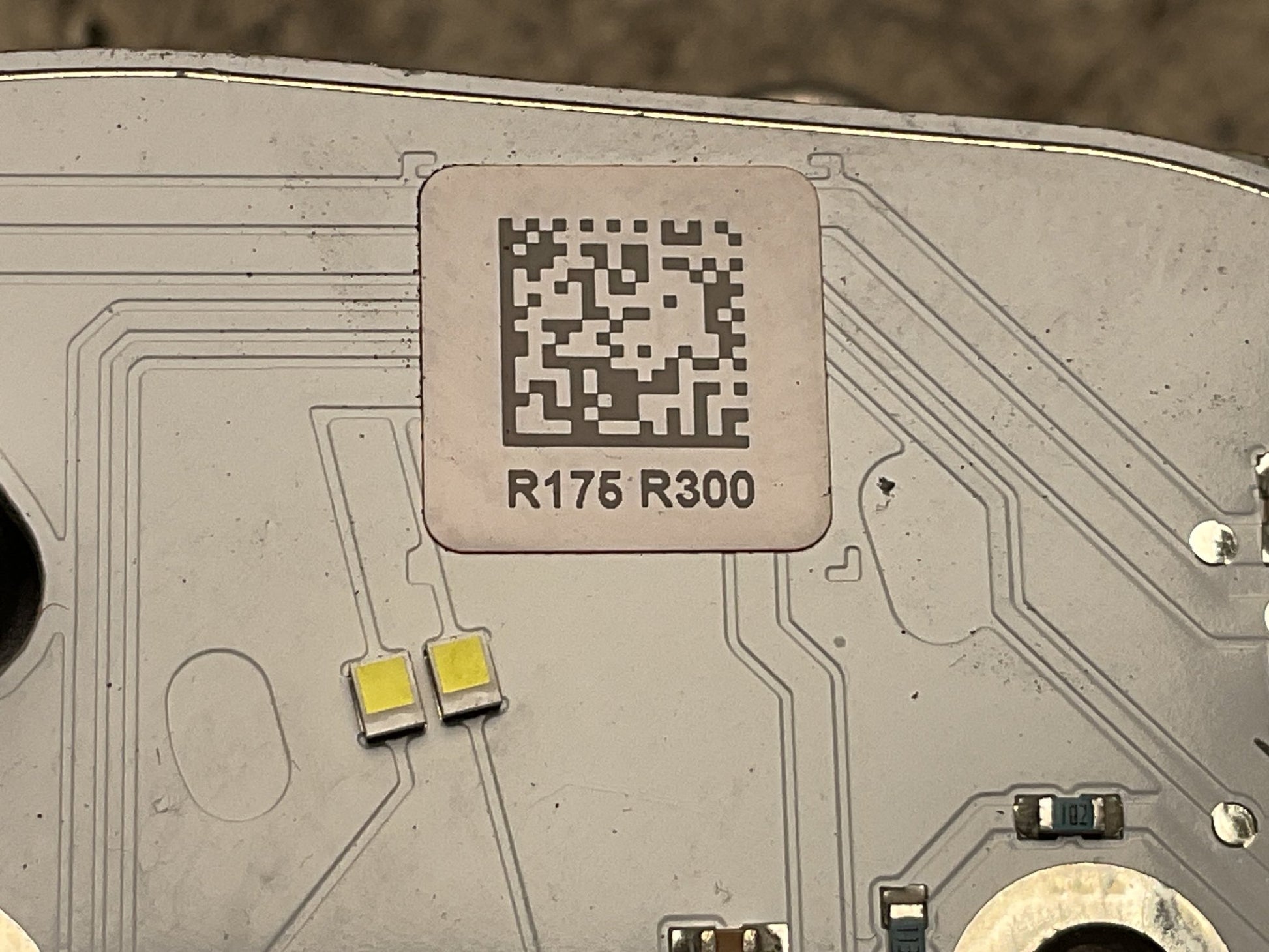 Centralita Faro dcho Opel GrandLand X 17 - 23 - PWB00143