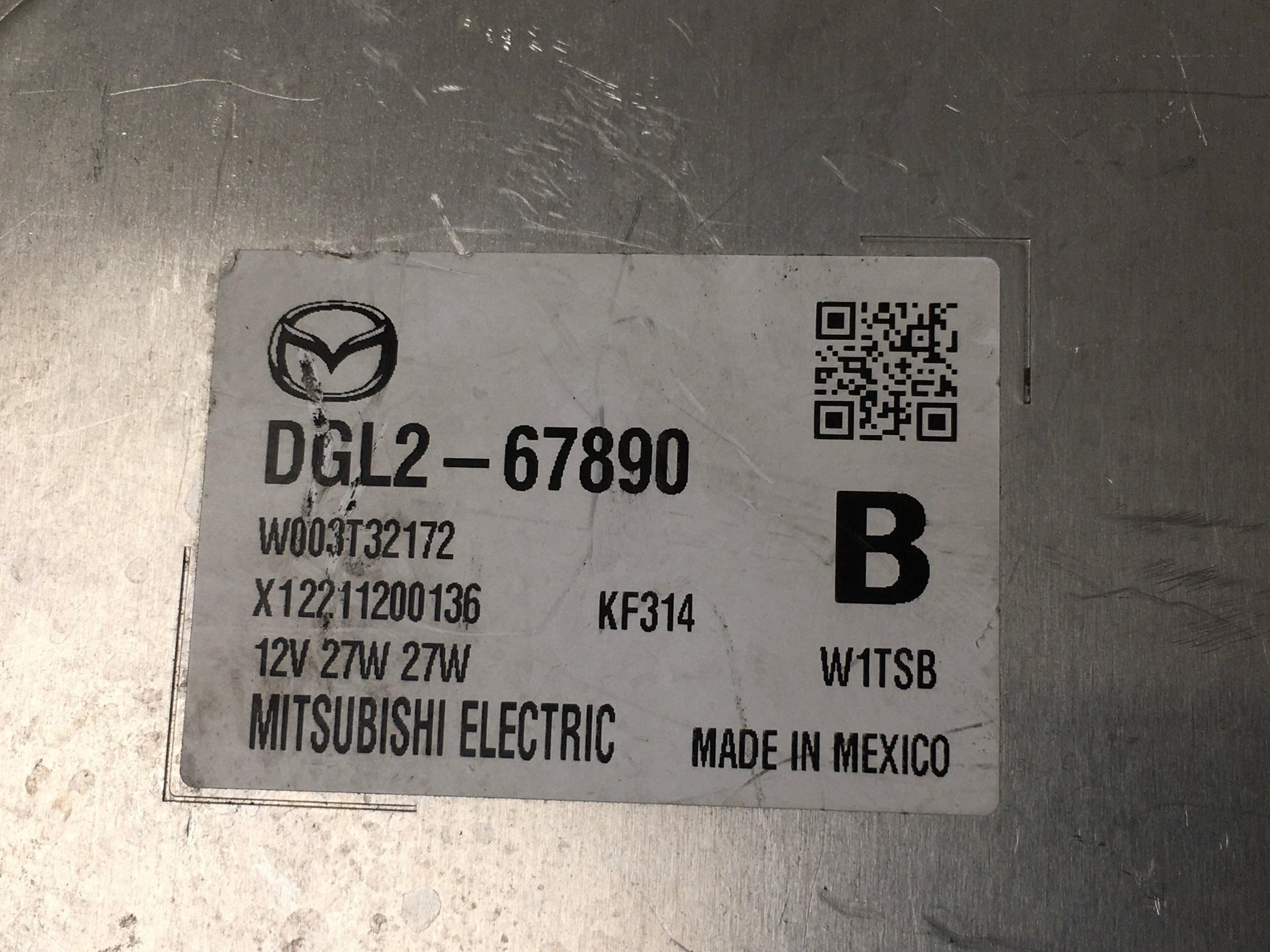 Centralita Faros Mazda CX - 30 - W003T32172