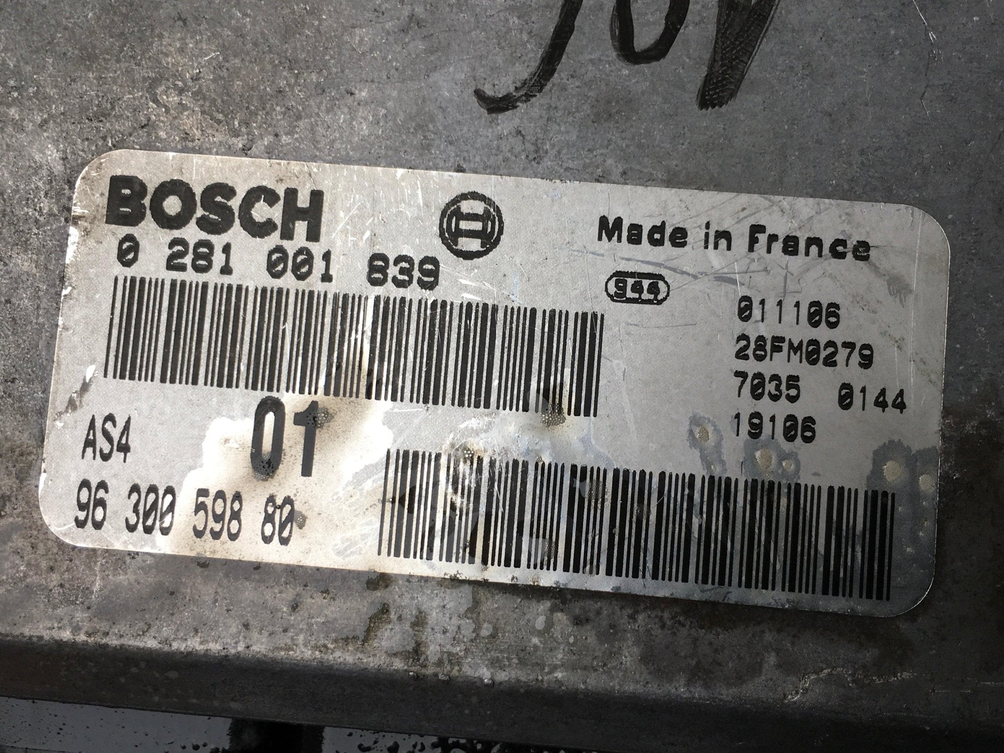 Centralita Motor Citroen Saxo - 9630059880