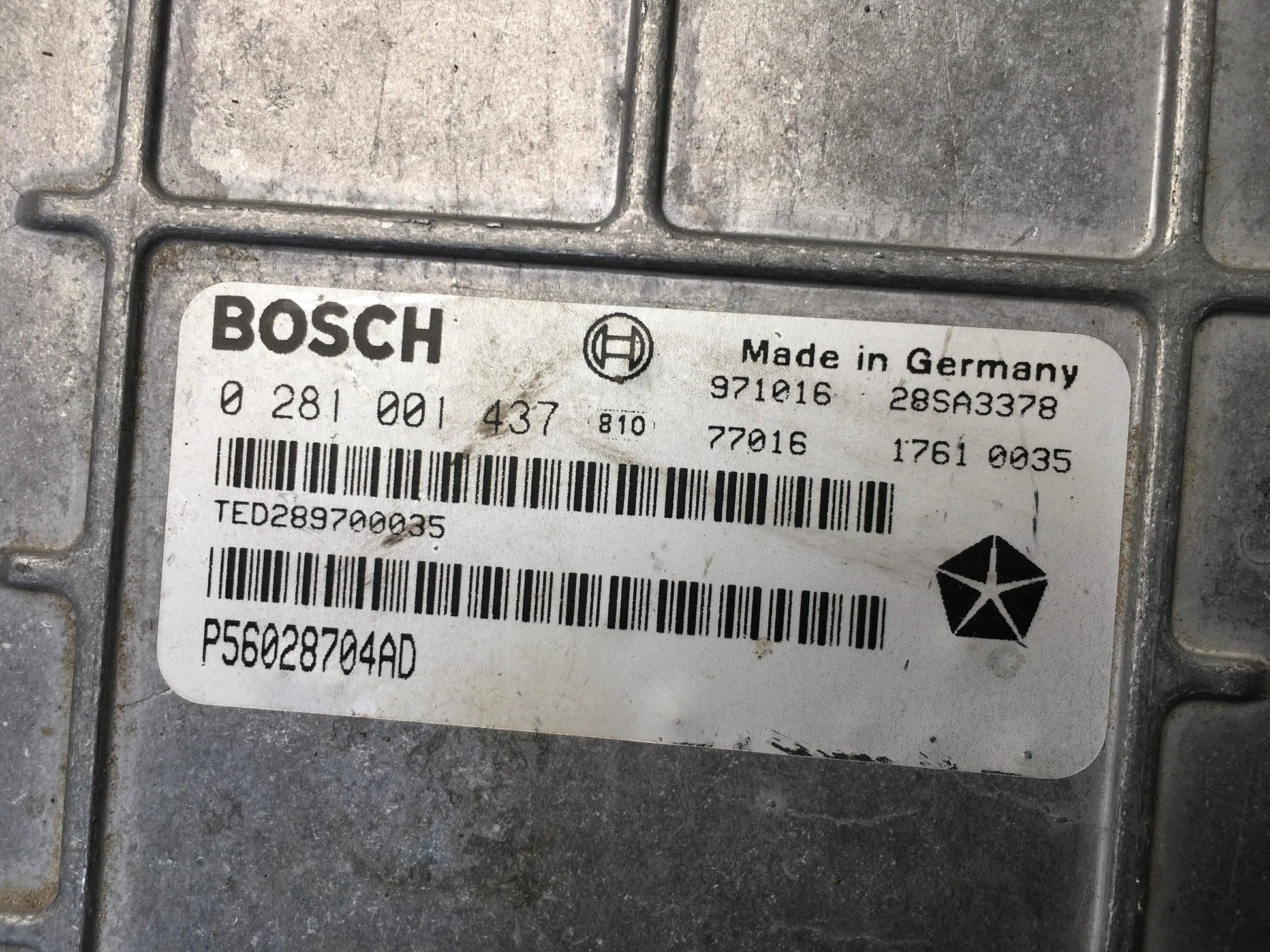 Centralita Motor Jeep Grand Cherokee ZJ - P56028704AD