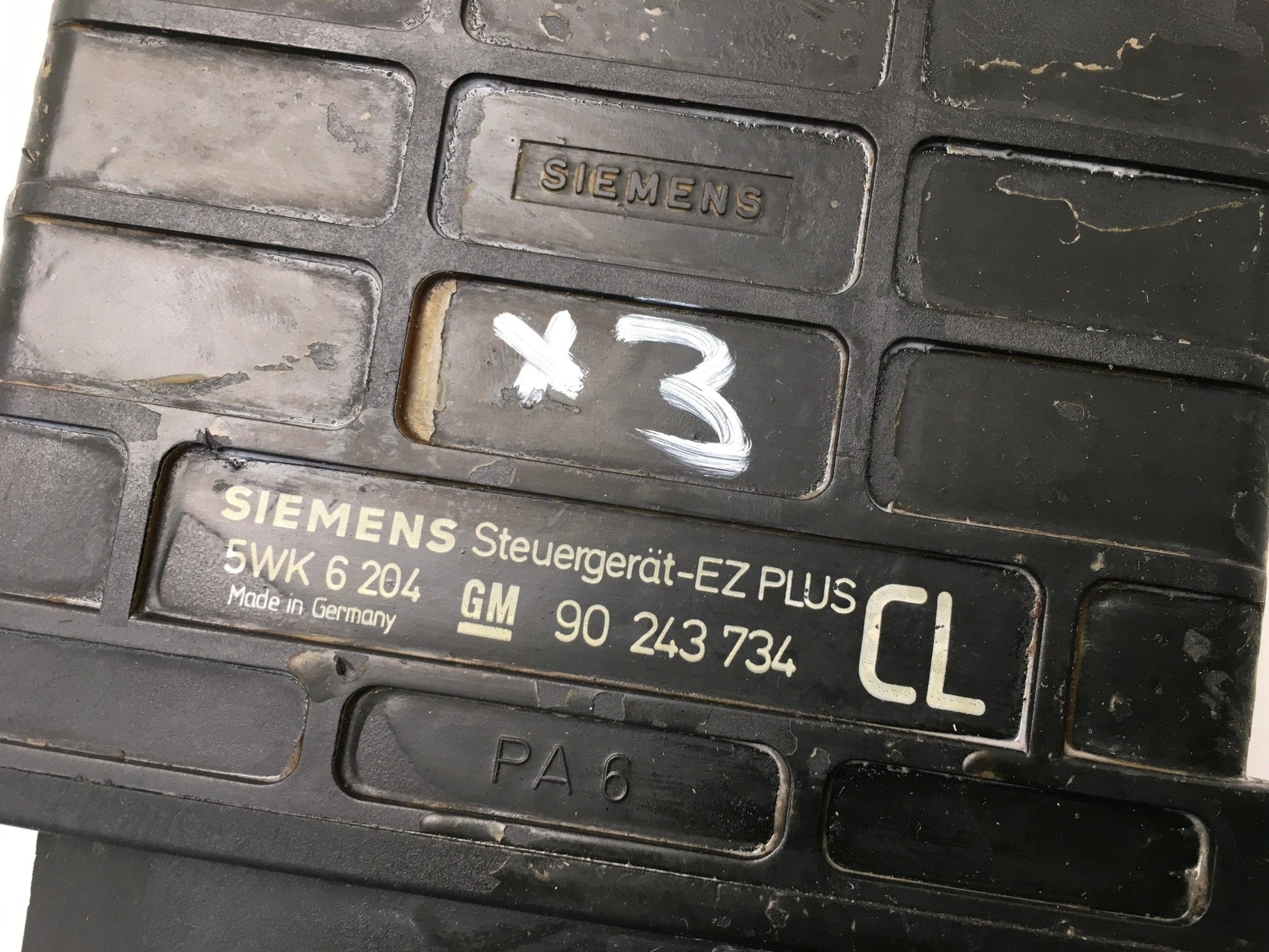 Centralita Motor Opel Kadett E - 90243734