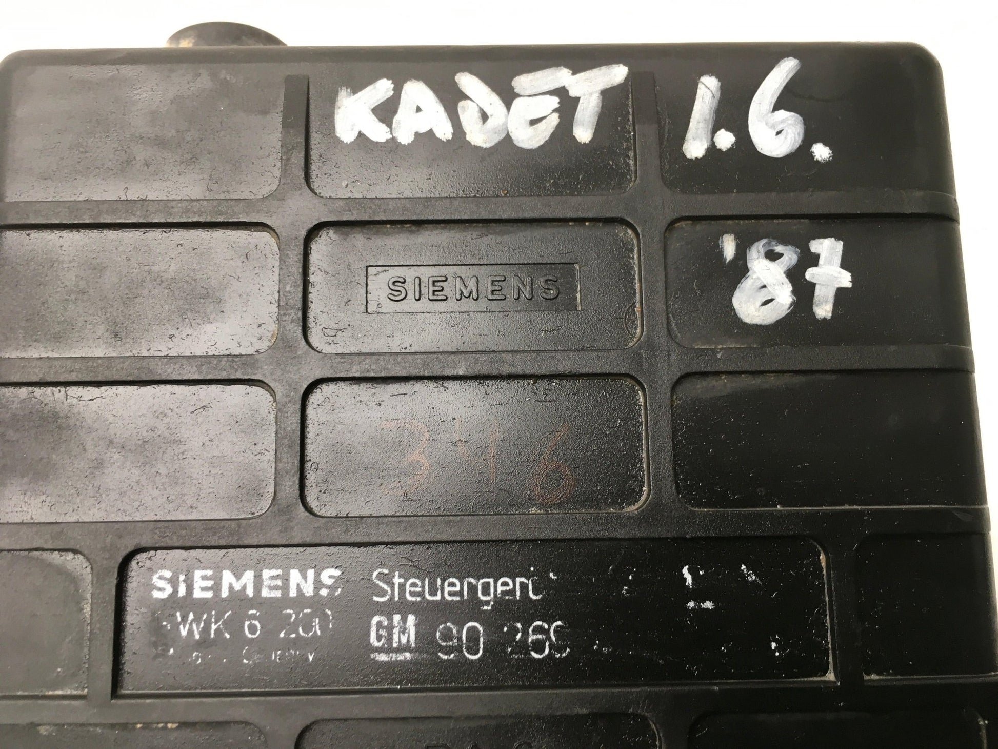 Centralita motor Opel Vectra A - 90340026