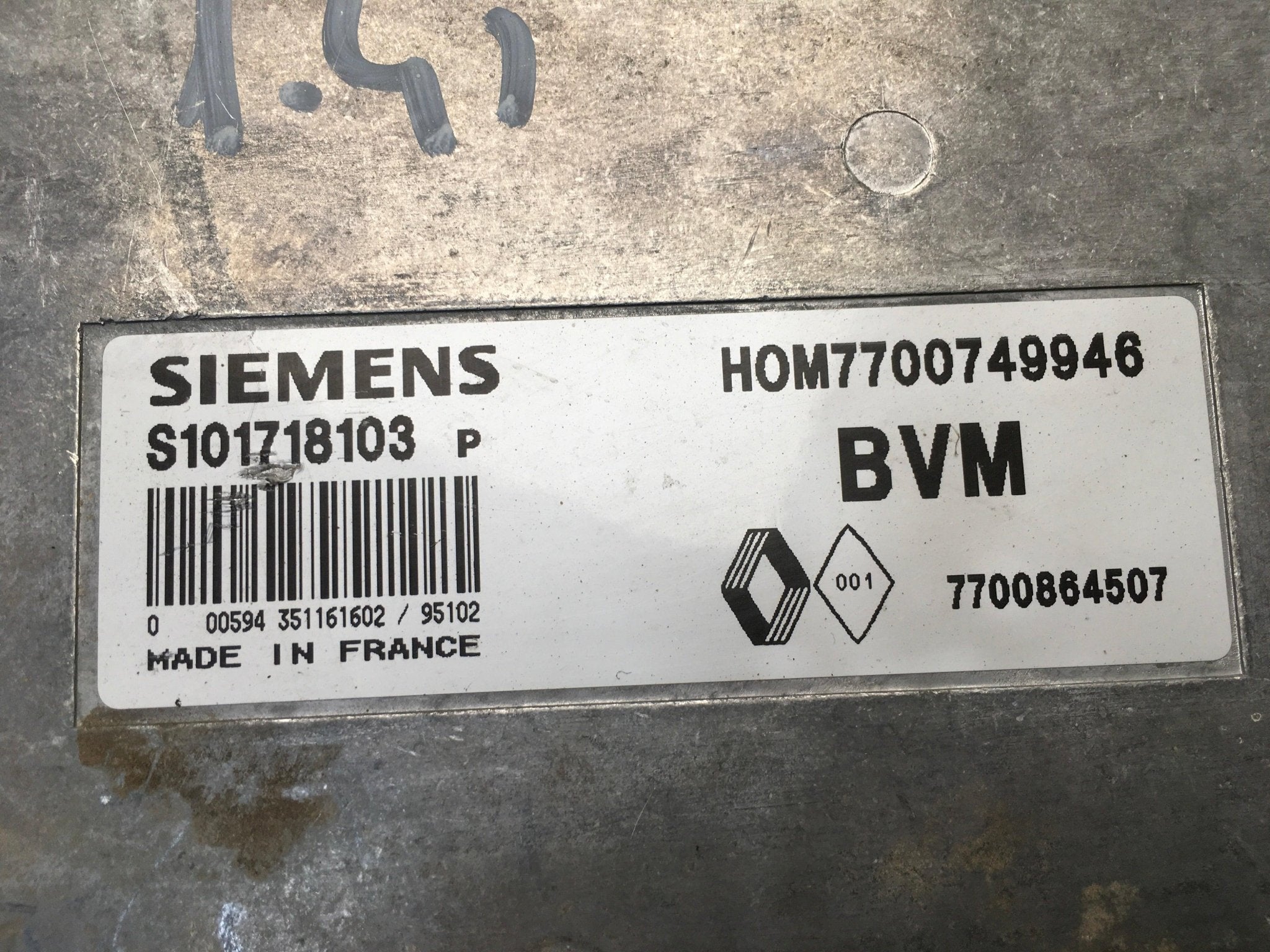 Centralita Motor Renault 19 - 7700749946