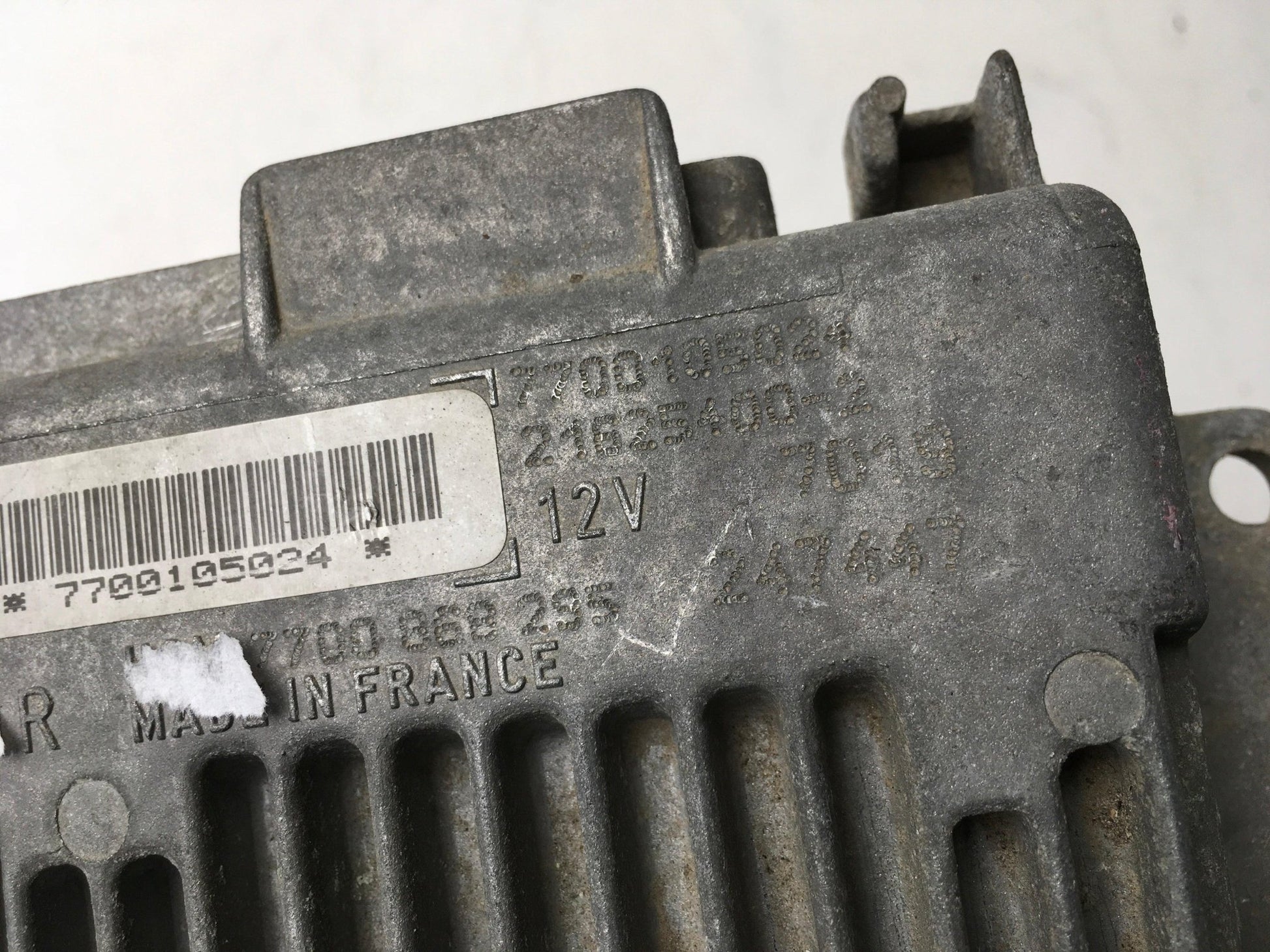 Centralita Motor Renault Clio I - 7700105024