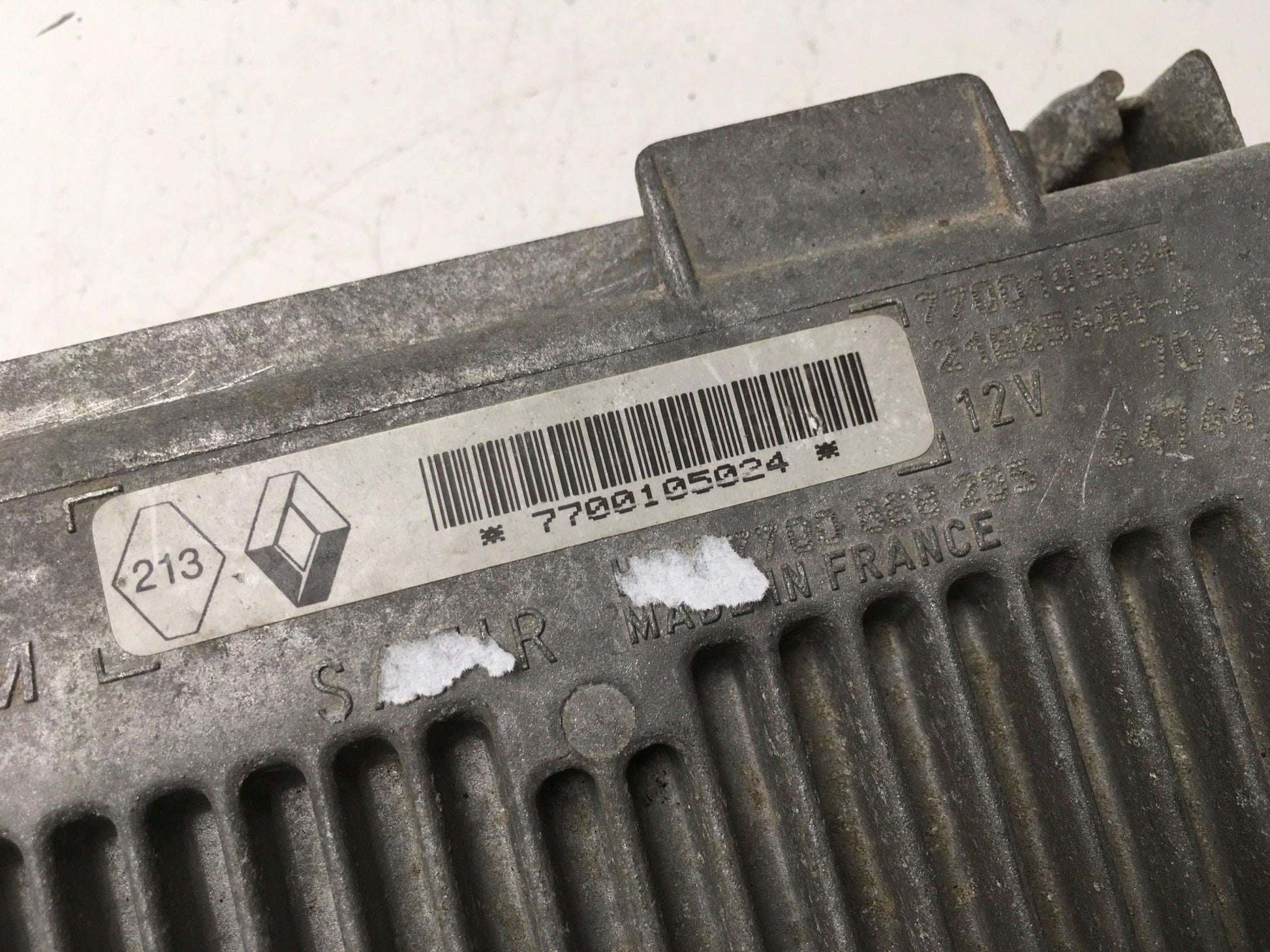 Centralita Motor Renault Clio I - 7700105024