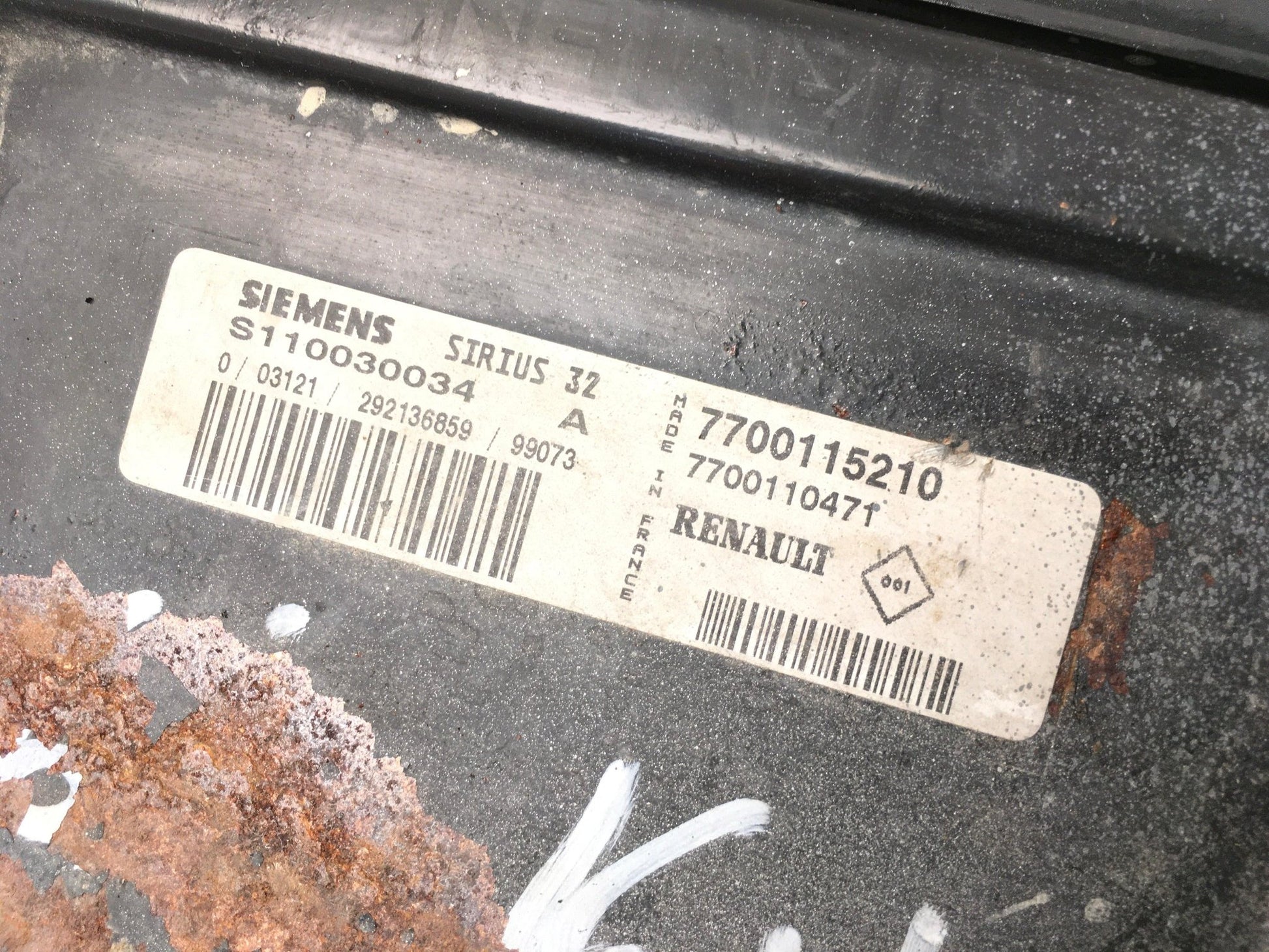 Centralita Motor Renault Megane I - 7700115210