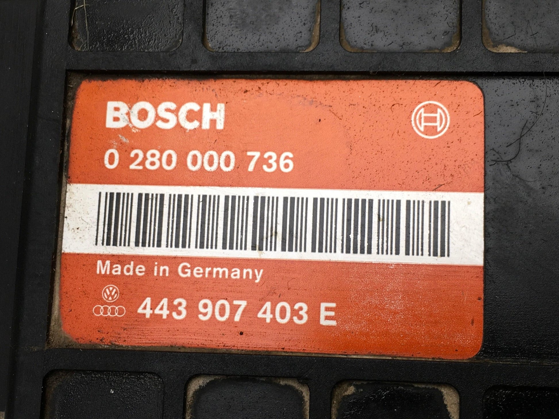 Centralita Motor Seat Toledo I VW Passat B4 - 443907403E