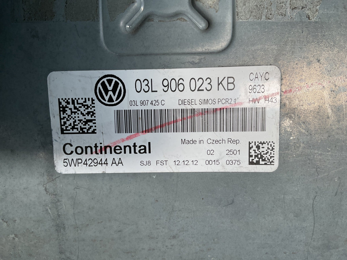 Centralita Motor VW Beetle 12-15 - 03L906023KB