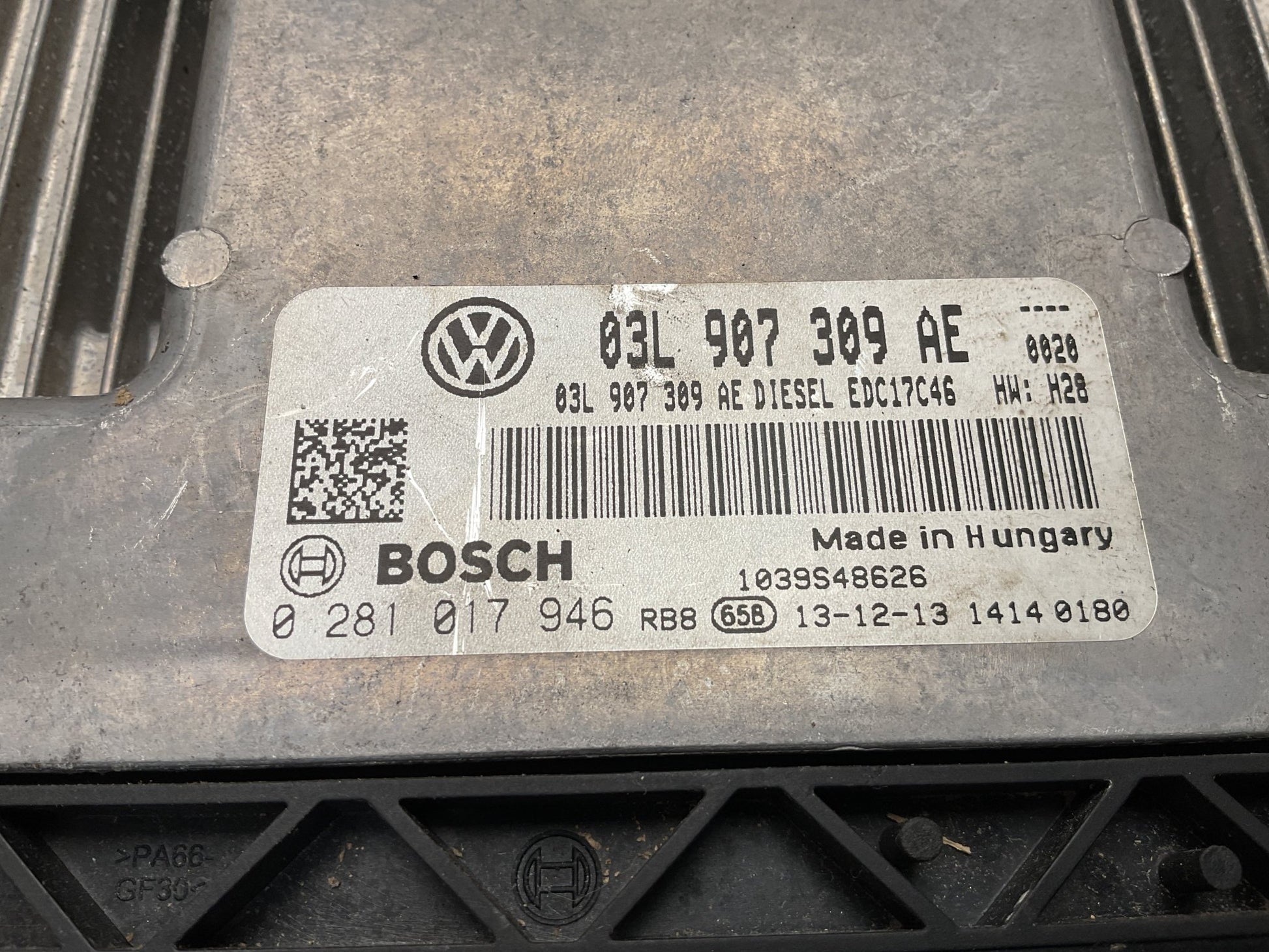 Centralita Motor VW Golf 08-14