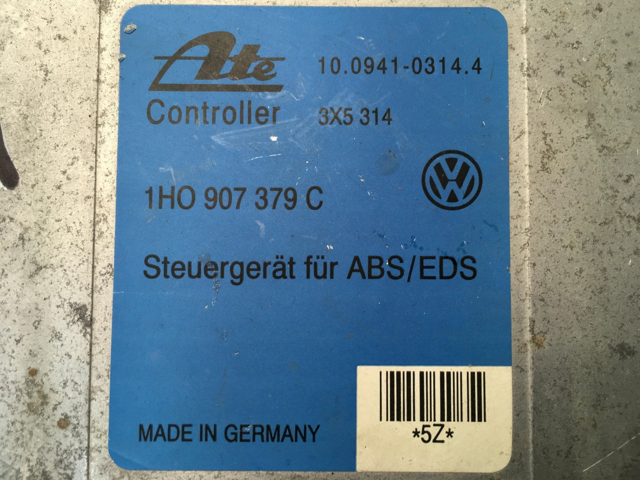 Centralita Motor VW Golf III - 1H0907379C