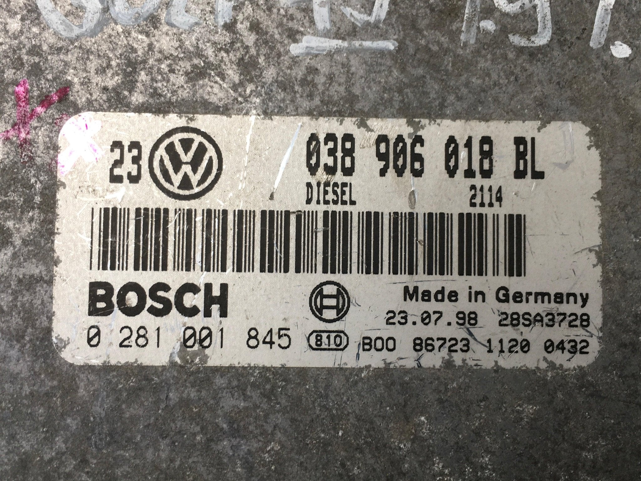 Centralita Motor VW Golf IV - 038906018BL