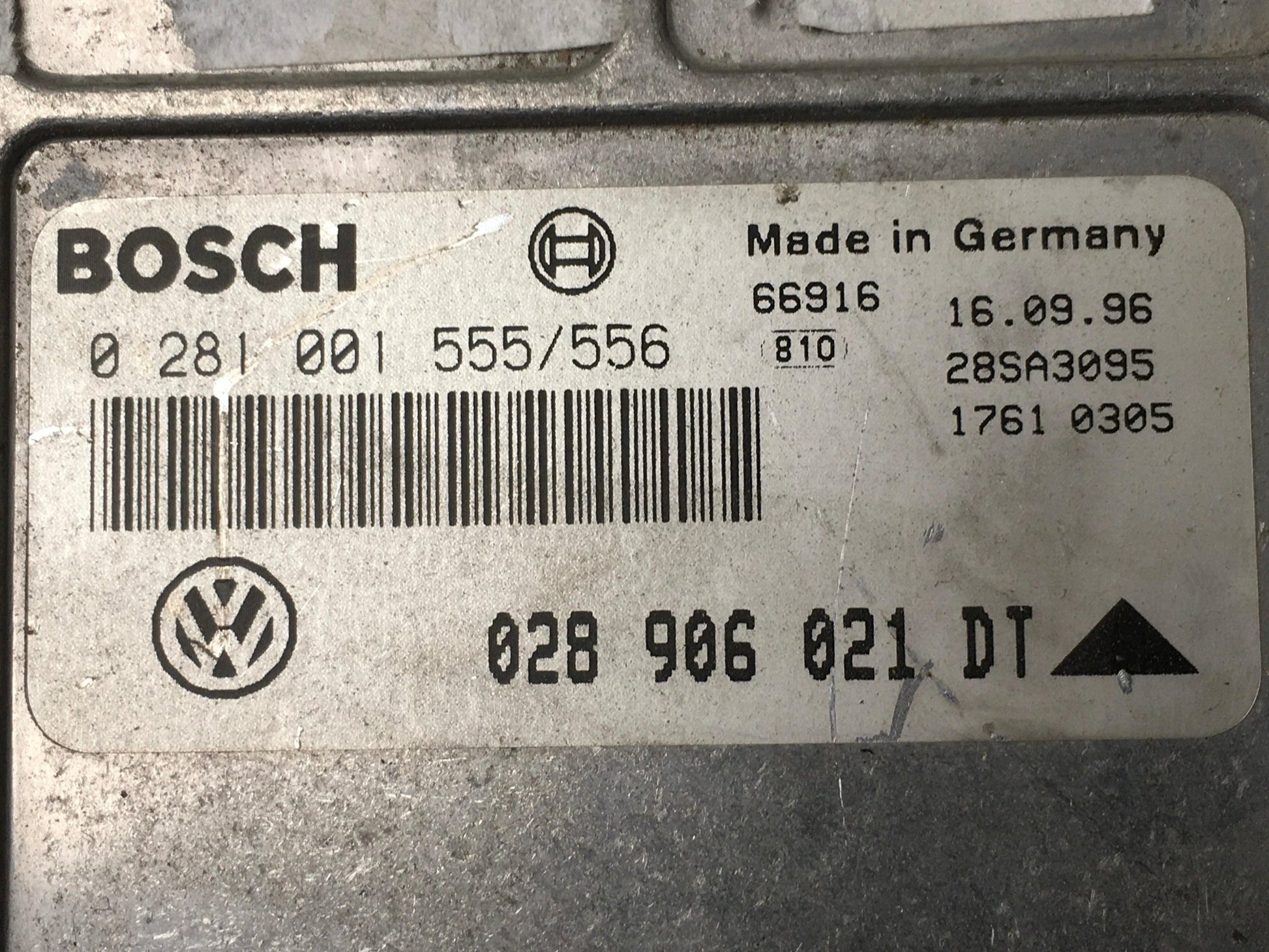 Centralita Motor VW Passat B5 - 028906021DT