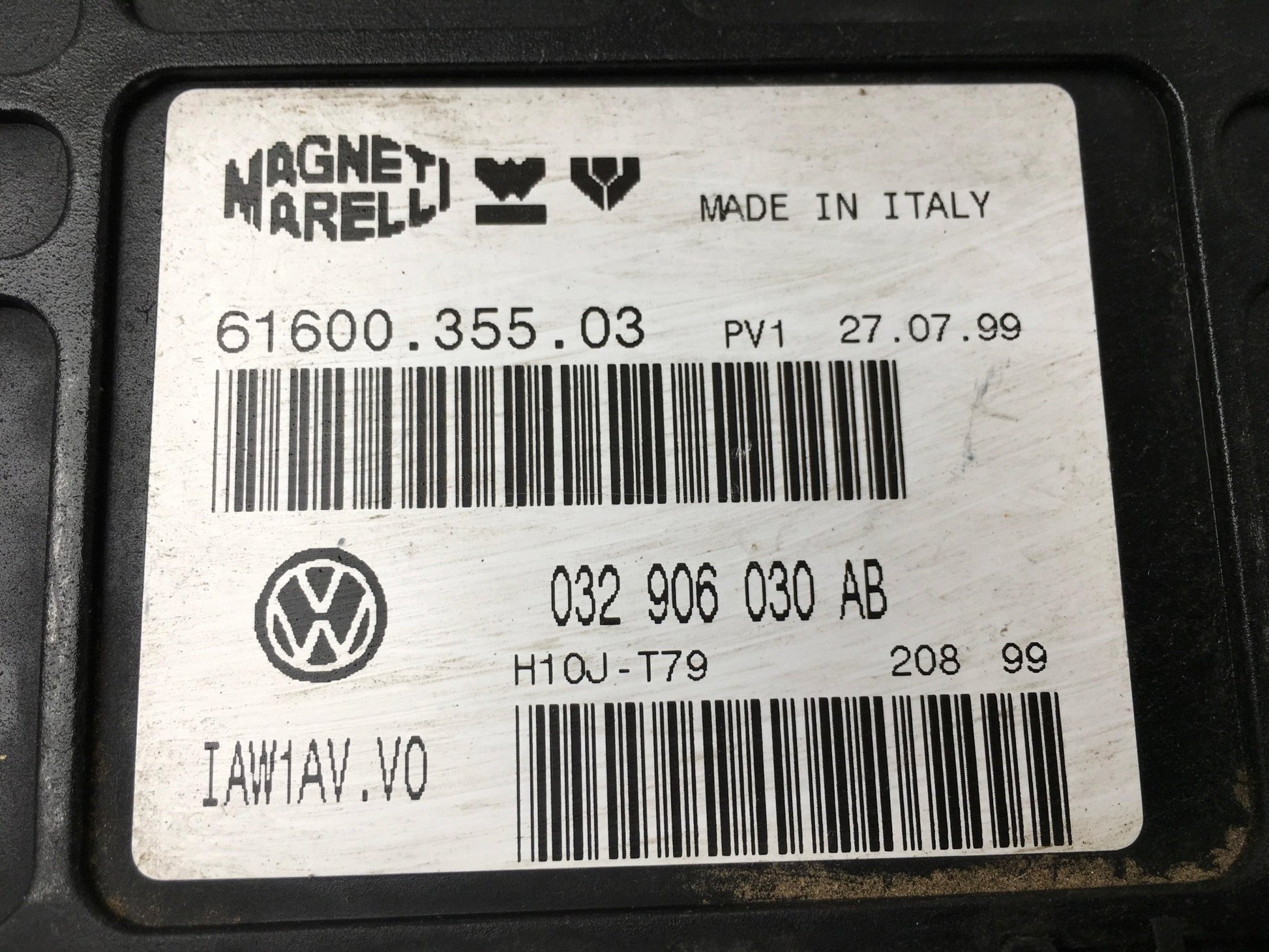 Centralita Motor VW Polo III - 032906030AB