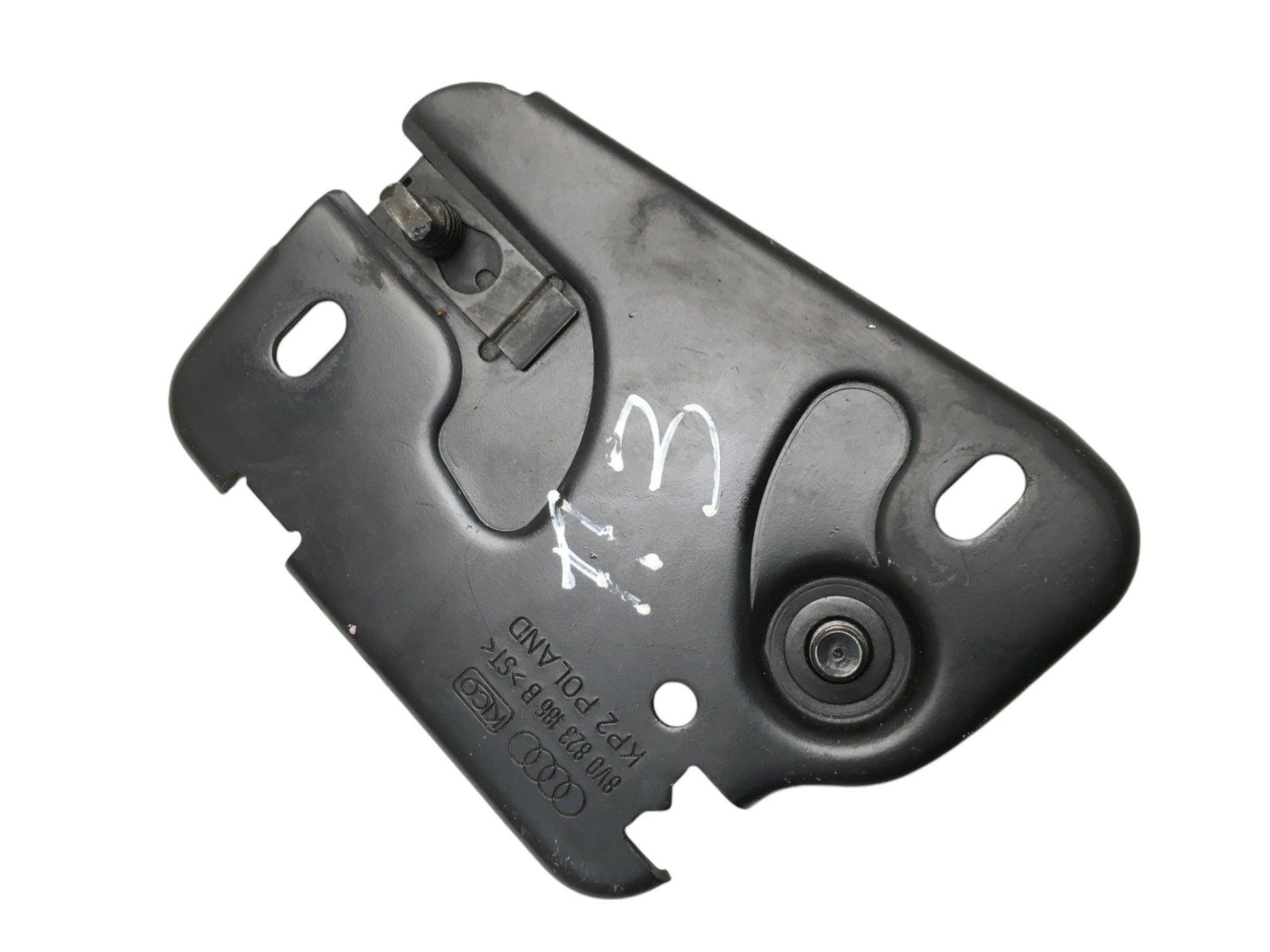 Cerradura dcha capo Audi A3 8V - 8V0823186B