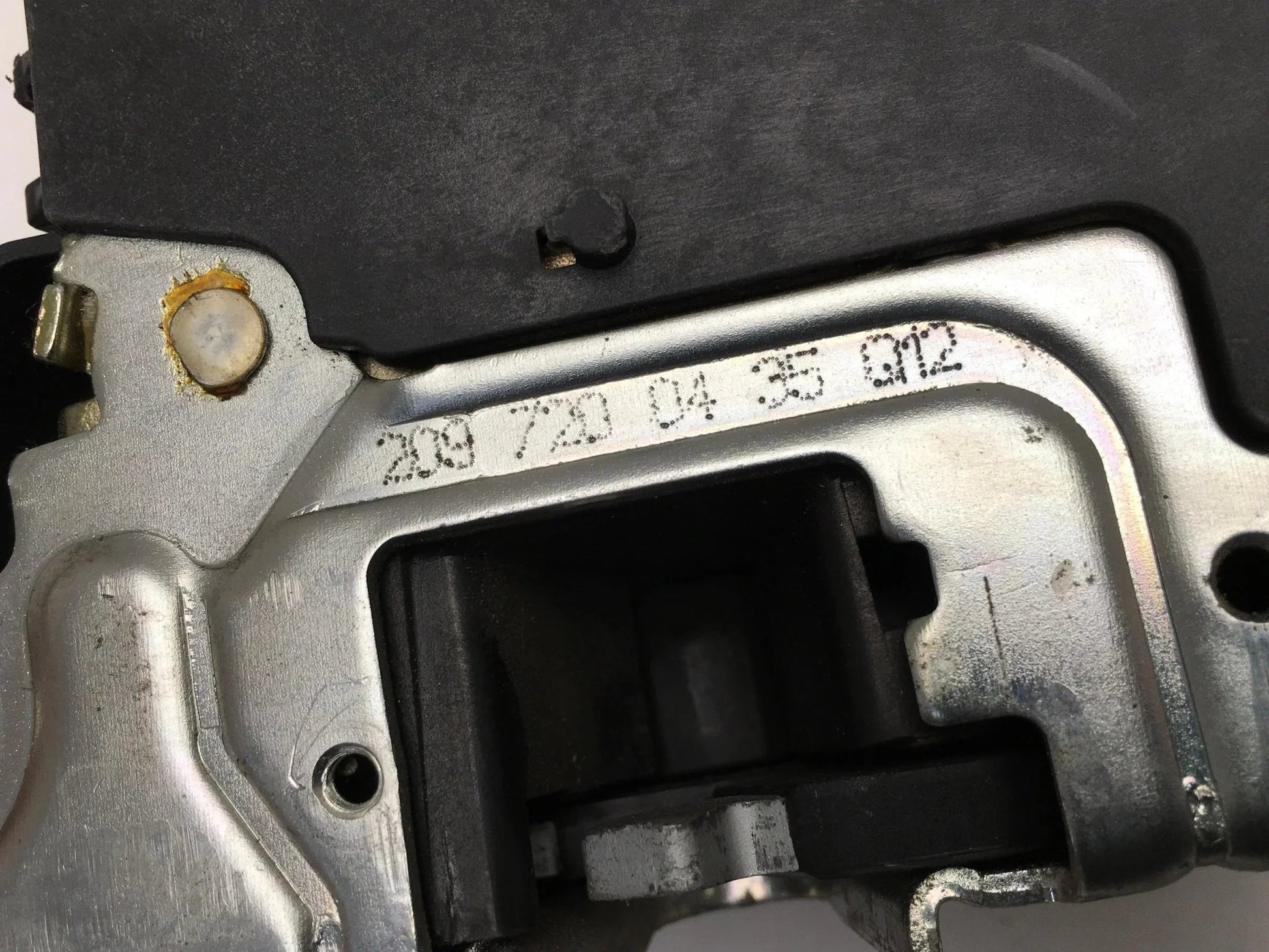 Cerradura dcha Mercedes CLK C209