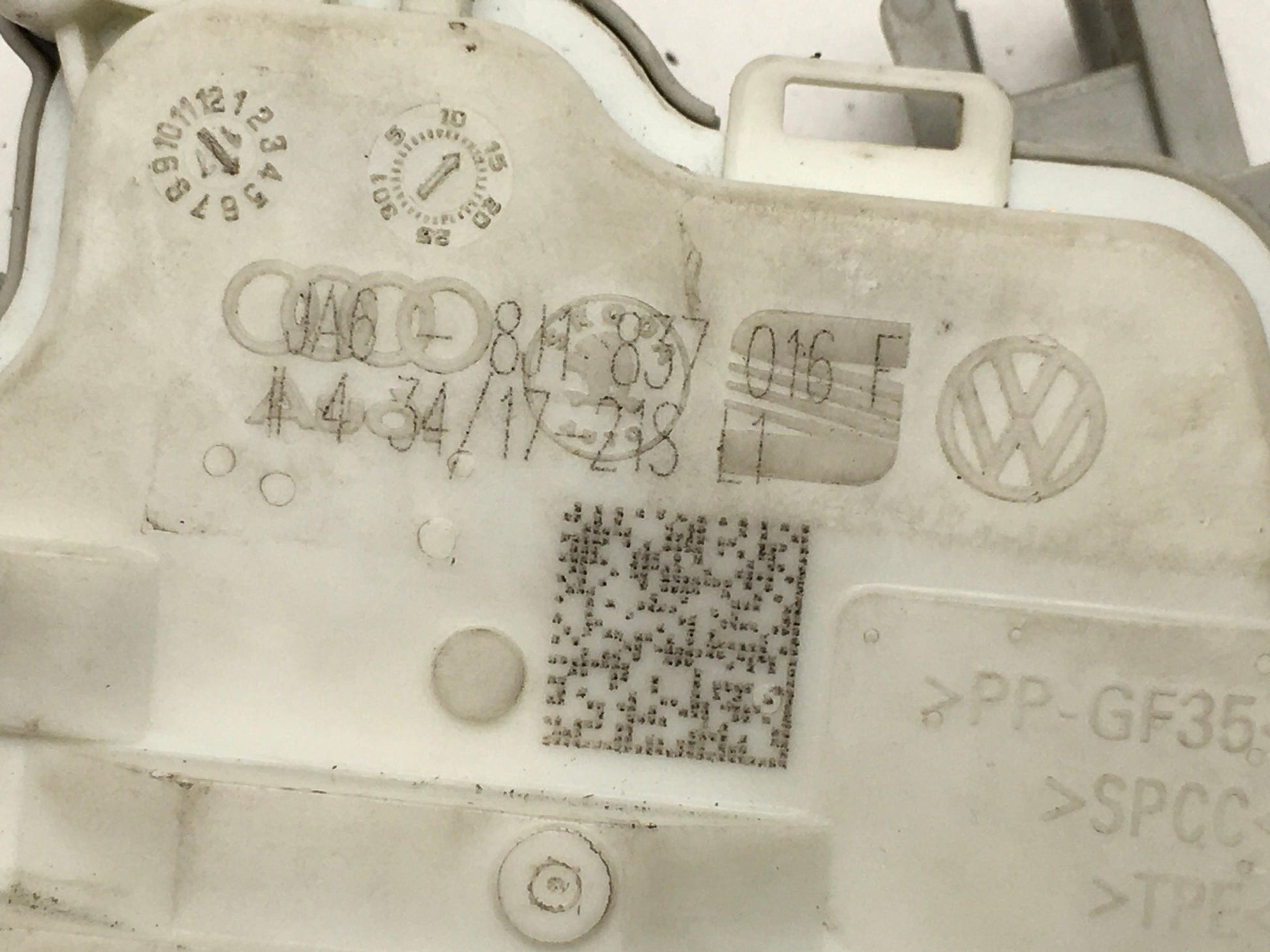 Cerradura Del Dcha Audi 8J1837016F - 8J1837016F