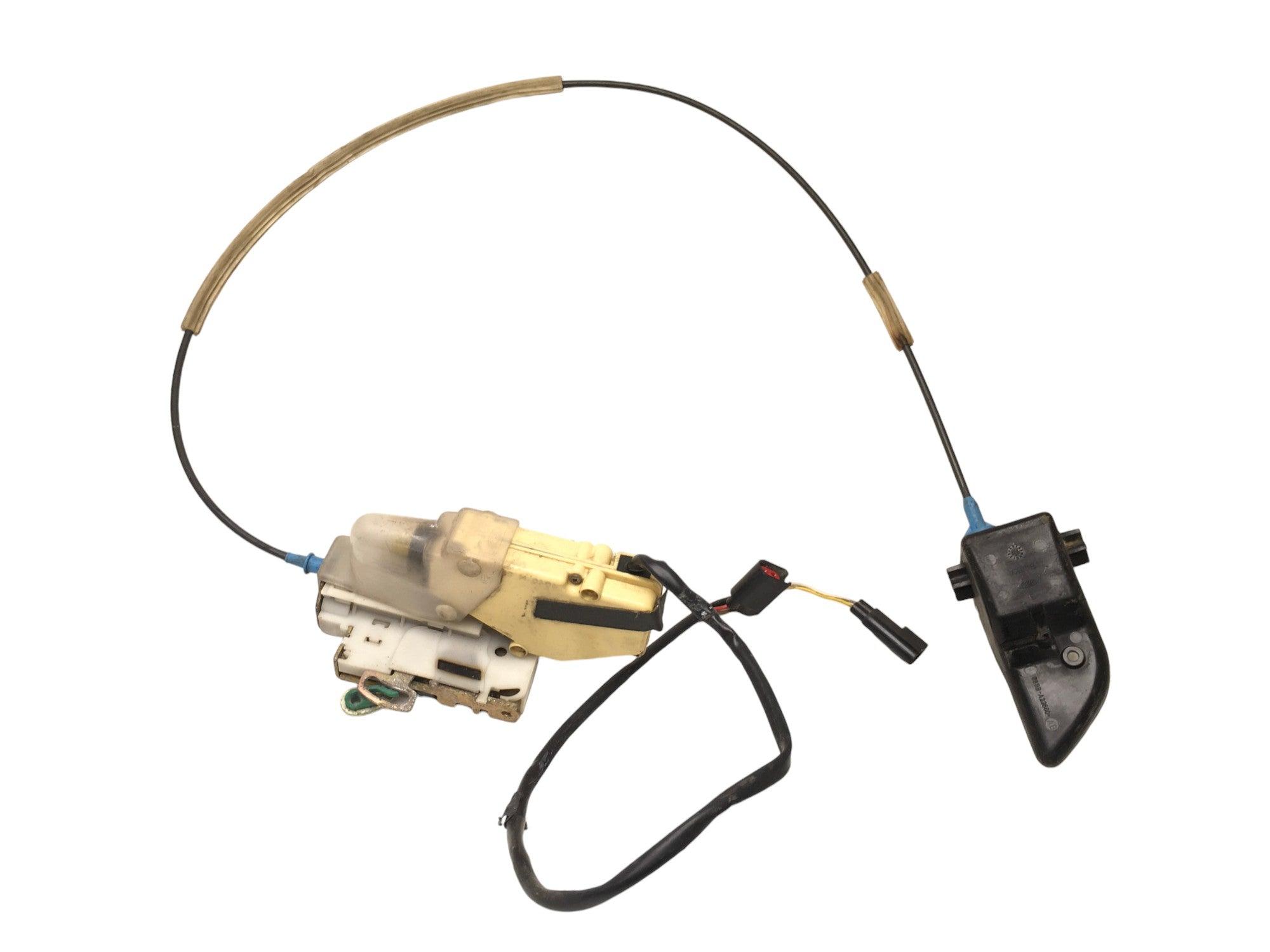 Cerradura del dcha Ford Fiesta III Sierra - 89FBA220K78AB