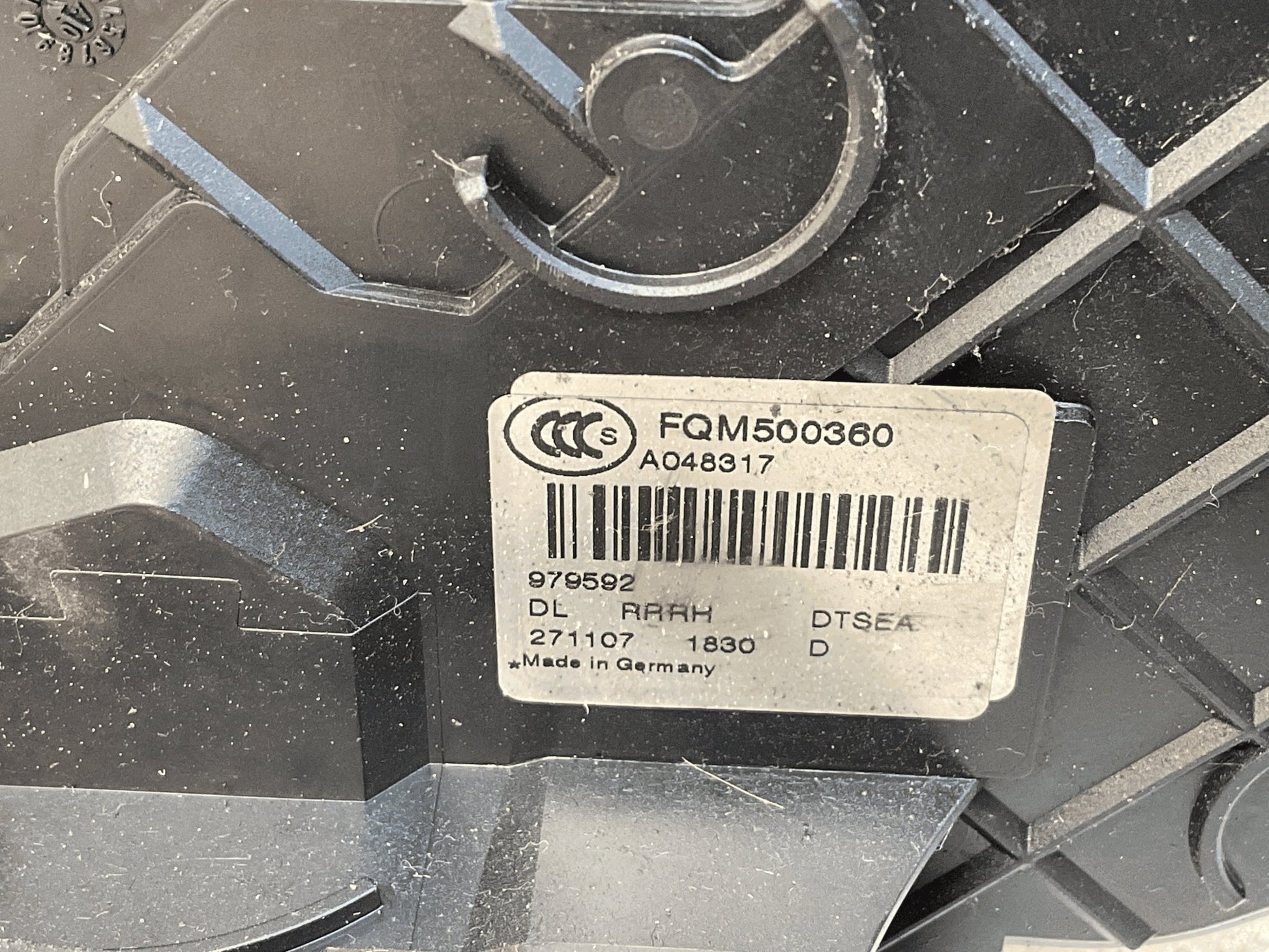 Cerradura del dcha Land Rover L319 L322 - FQM500360