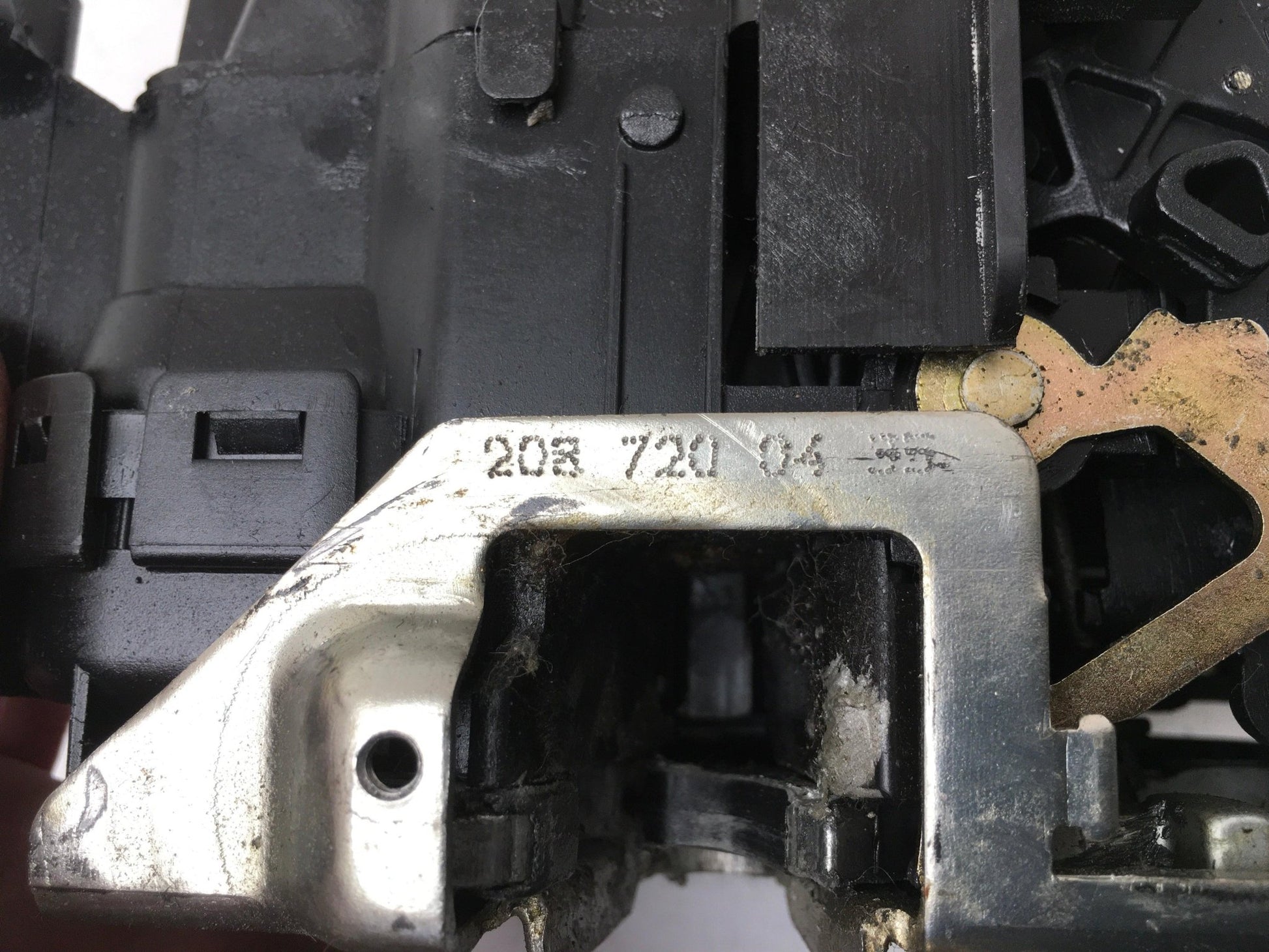 Cerradura del dcha Mercedes W208 - 2087200435