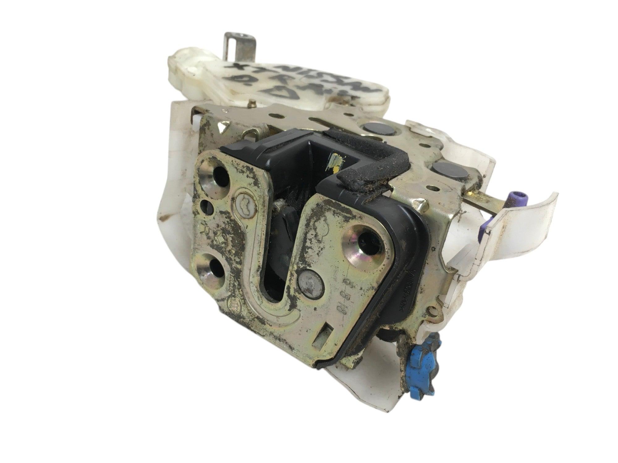 Cerradura del dcha Nissan X - Trail T30 - 50552AA200