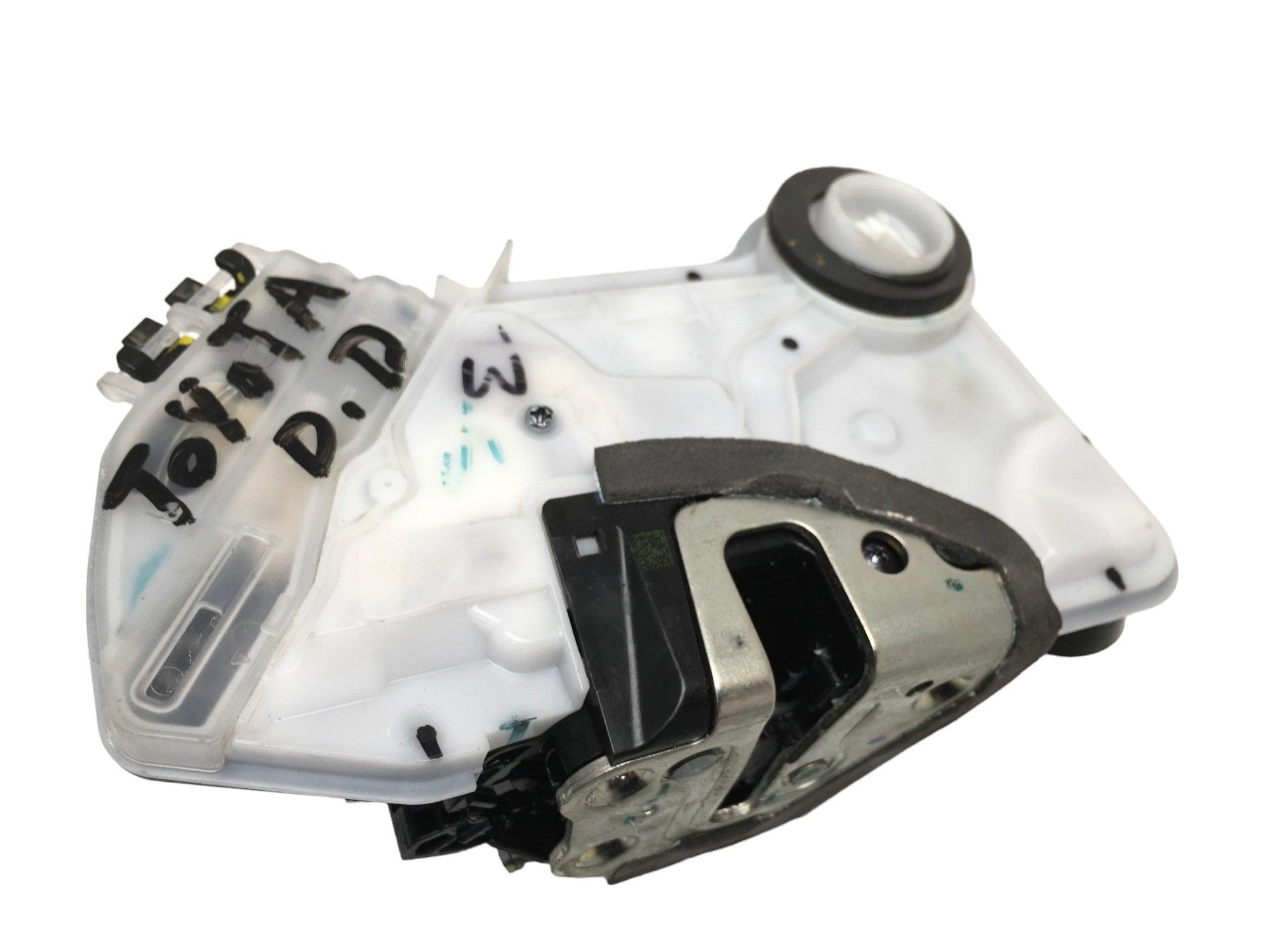 Cerradura del dcha Toyota C - HR - 6903002511