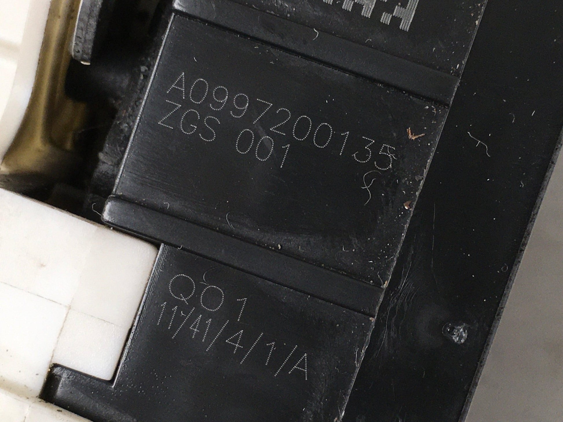 Cerradura del izq Mercedes C A2047232708 - A2047232708