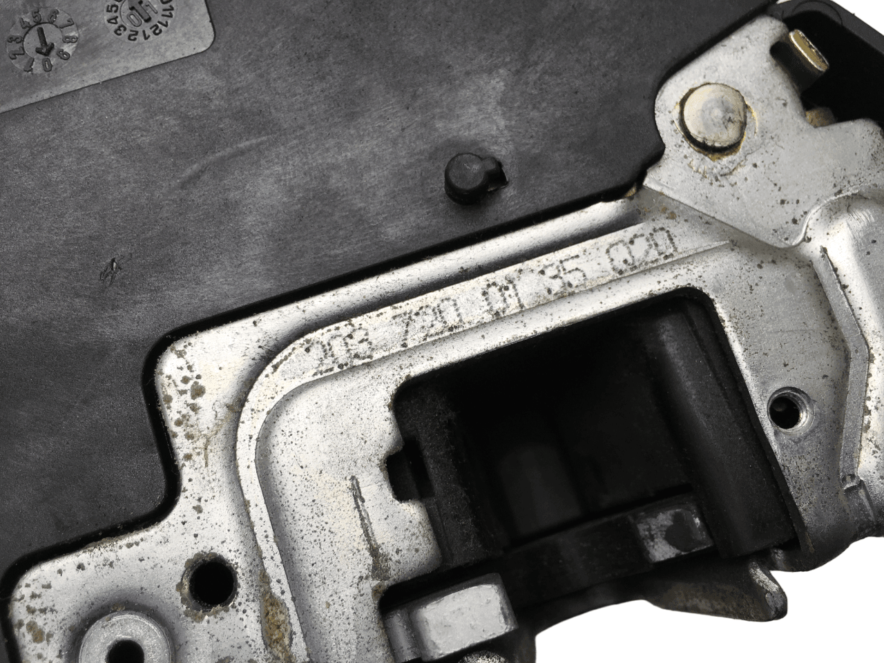 Cerradura Del Izq Mercedes W203 - 2037200135