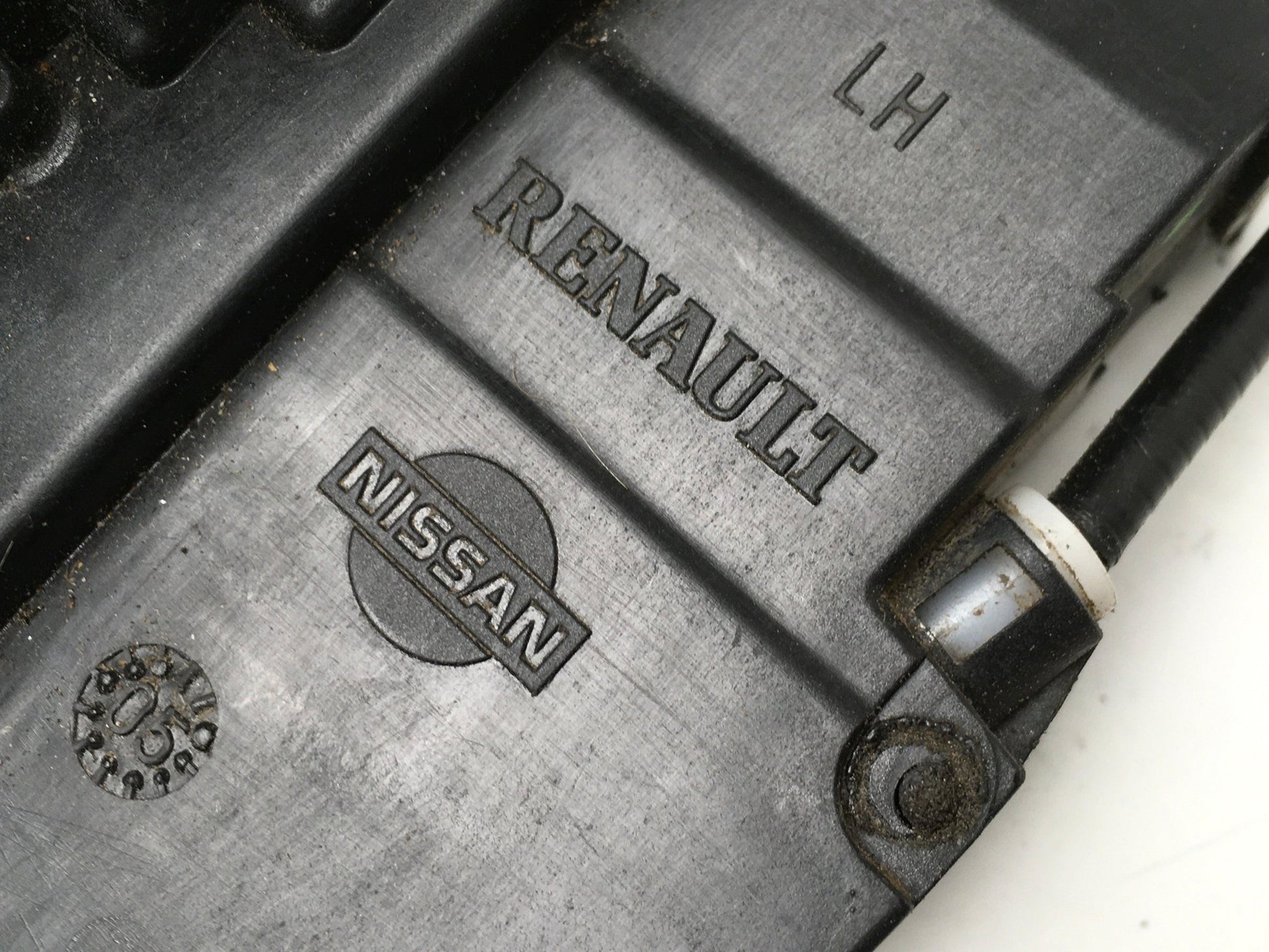 Cerradura del izq Nissan 805014X00A - 805014X00A