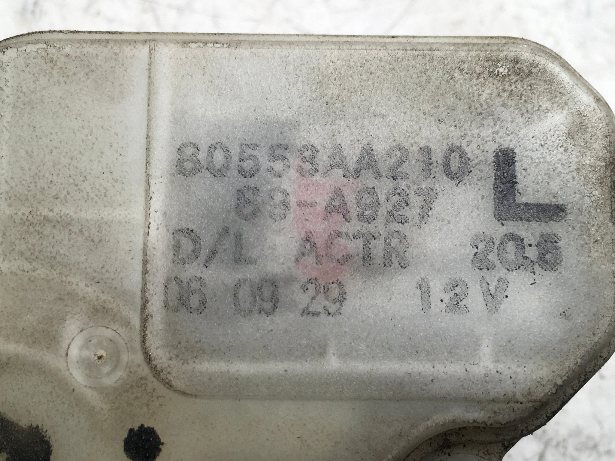 Cerradura del izq Nissan X - Trail T30 - 80553AA2J0