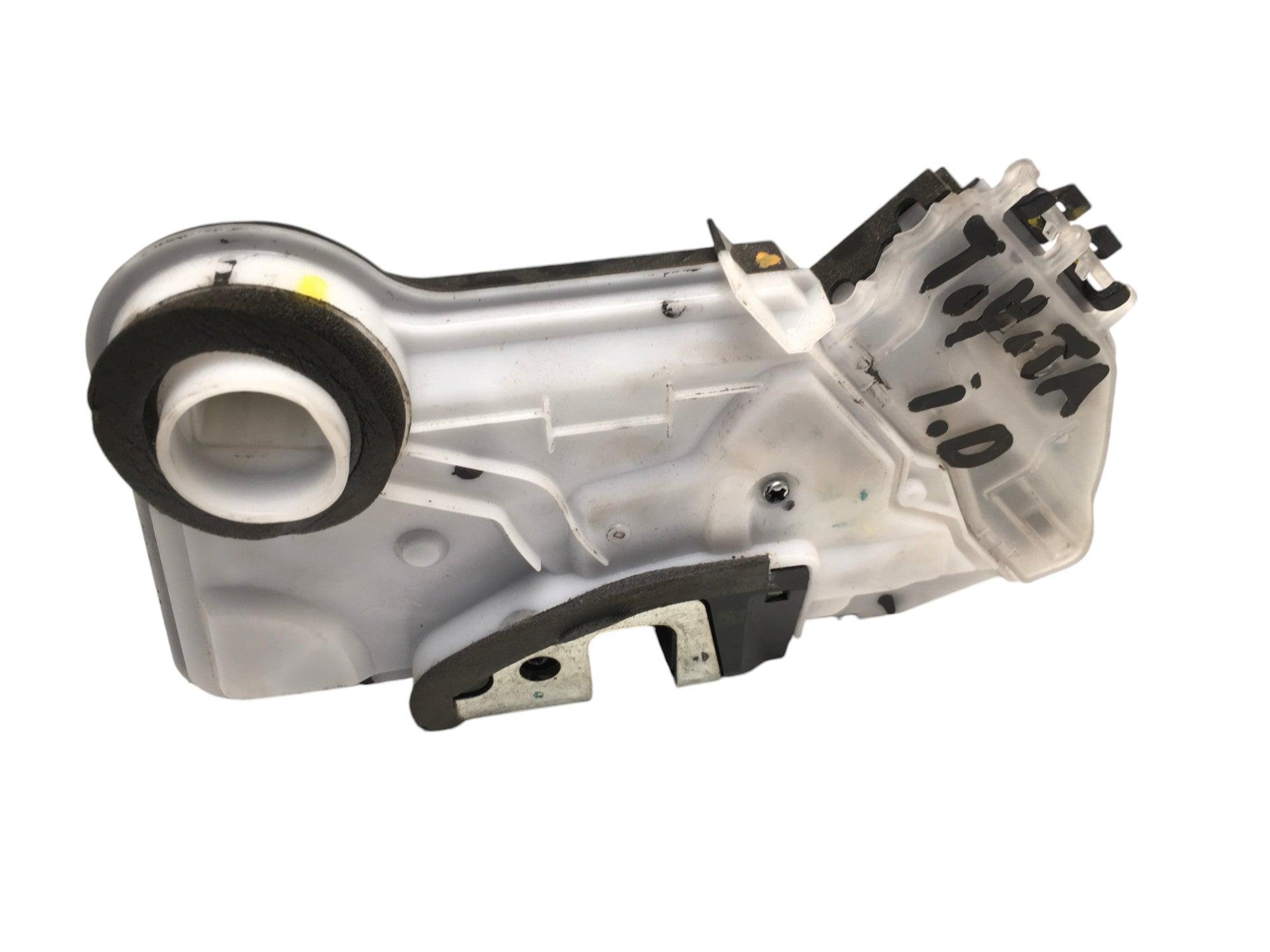 Cerradura del izq Toyota Corolla E21 - 6904002491