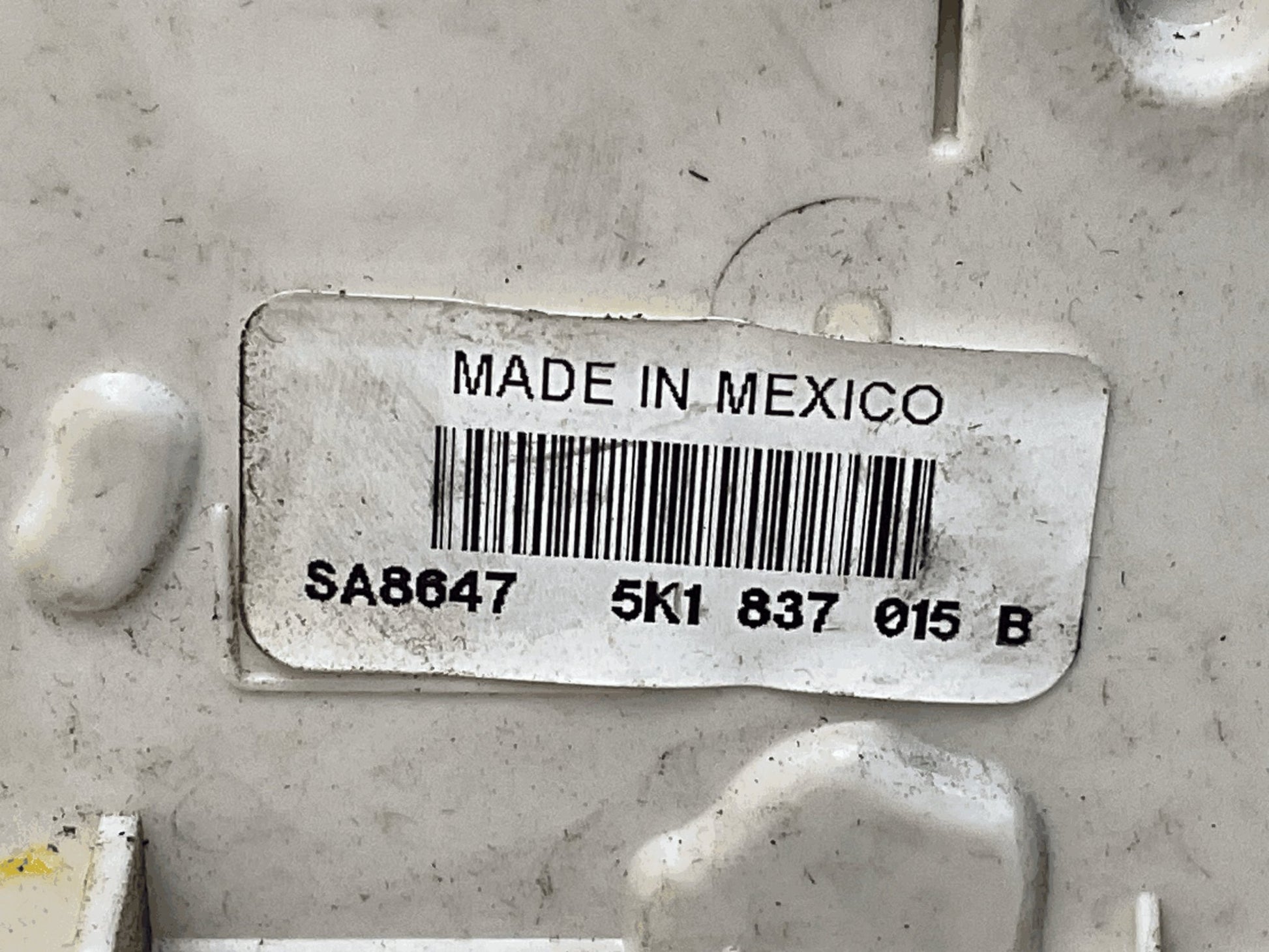 Cerradura del izq VW 5K1837015B - 