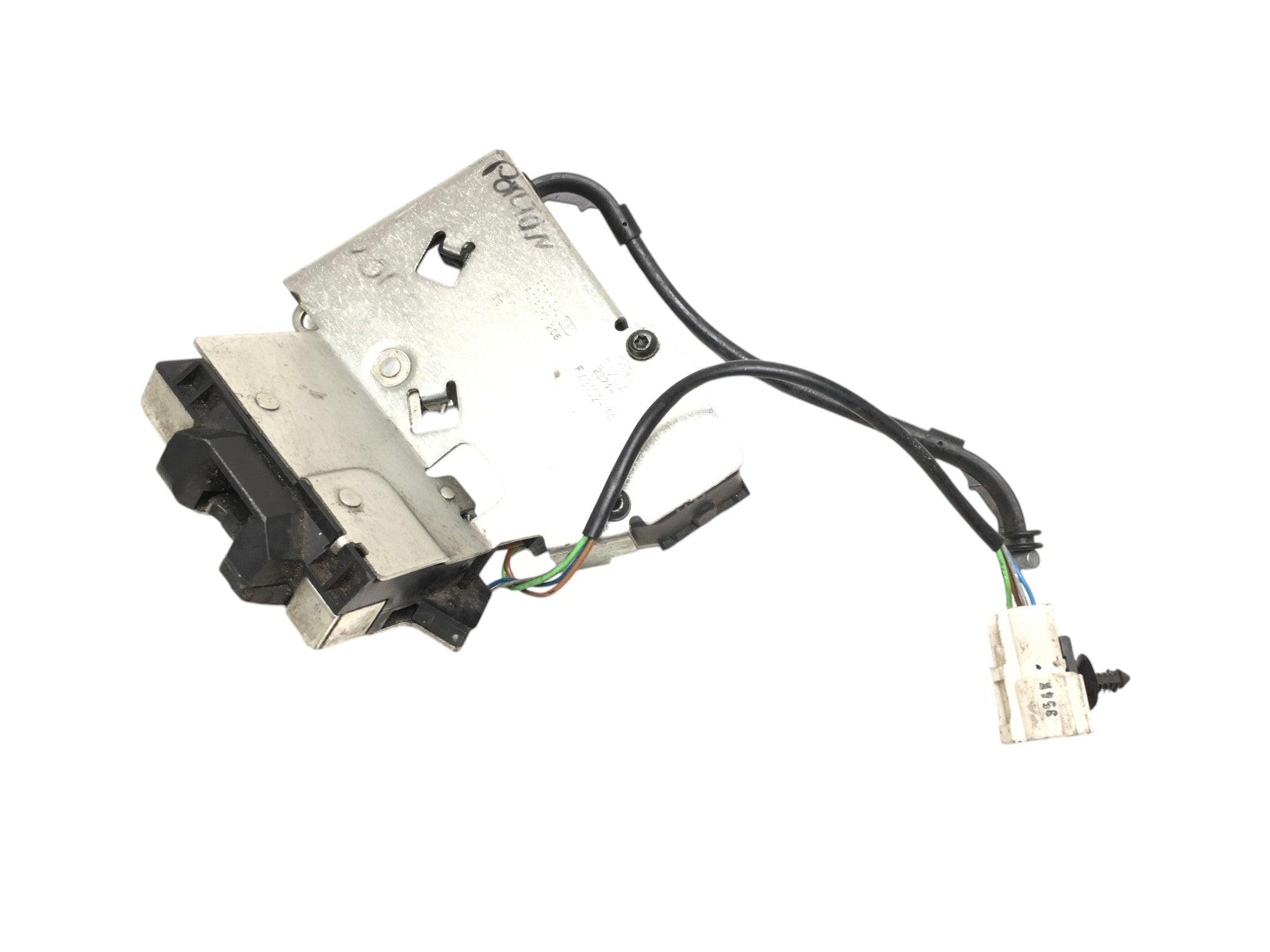 Cerradura maletero Ford Mondeo III - S1XNA2S71