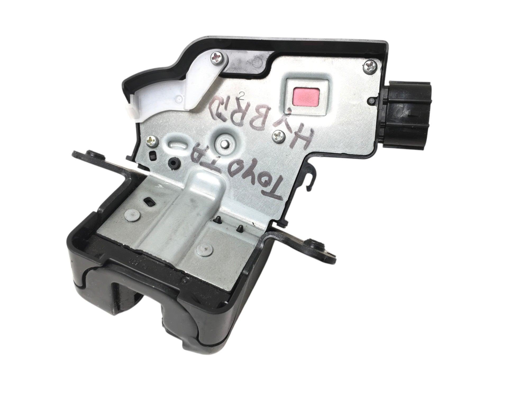 Cerradura Maletero Toyota C - HR - 69350F4010